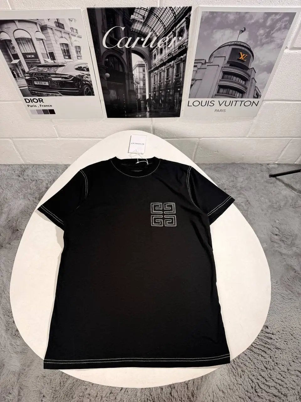 GVNCHY TSHIRT BLACK Stock supplier