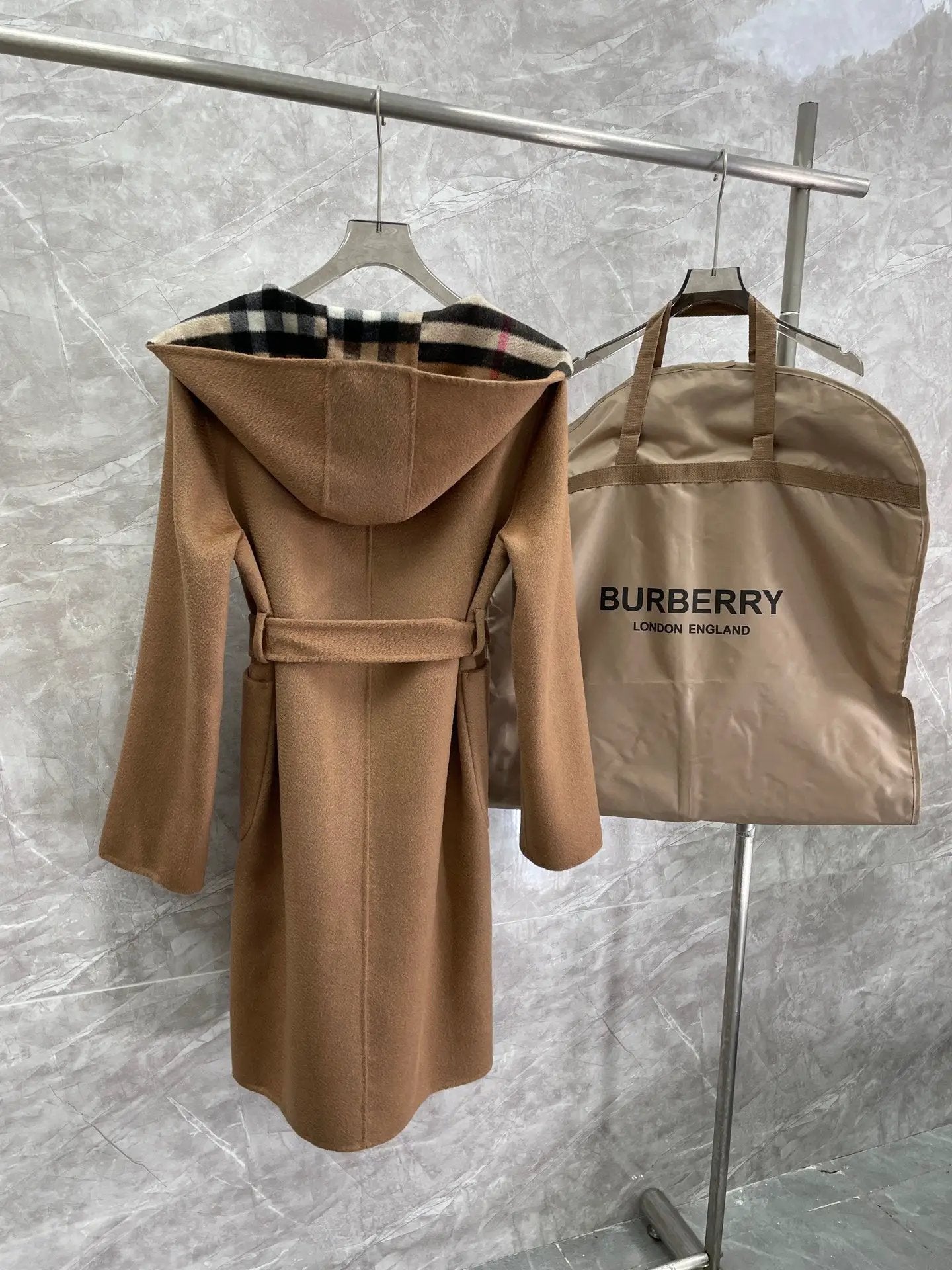 BURB COAT WOMEN (pre-order) by Stock supplier