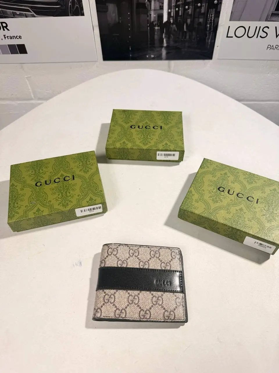 UCCI WALLET MENS Stock supplier