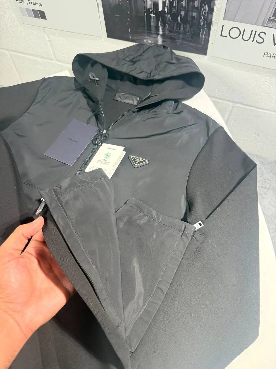 RADA BADGE TRACKSUIT by Stock supplier