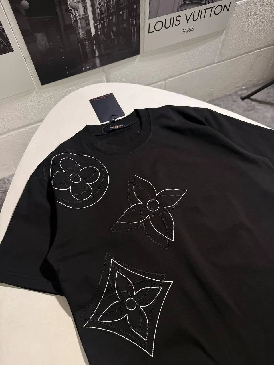 LVE EMBROIDERED TSHIRT Stock supplier