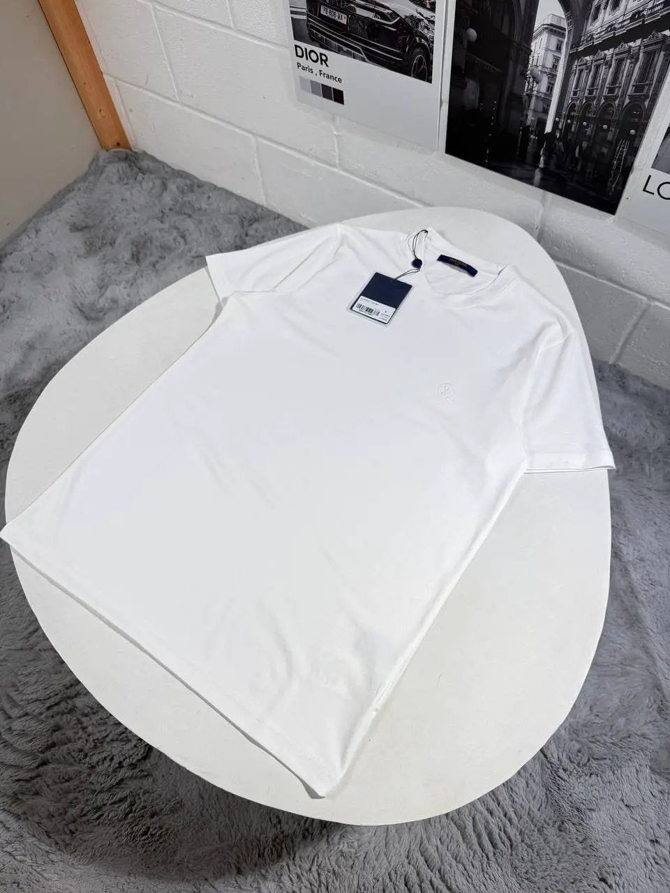 LVE LOGO TSHIRT by Stock supplier