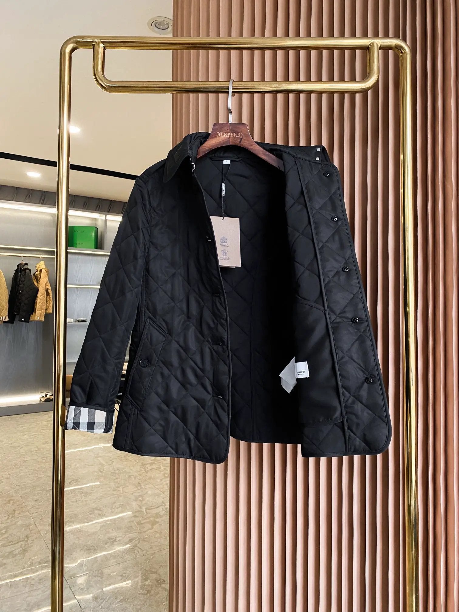 BURB COAT WOMEN (pre-order) by Stock supplier