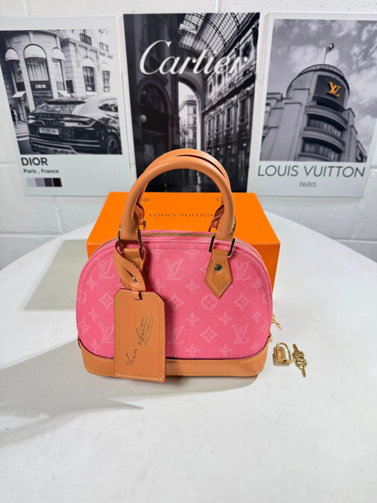 LVE ALMA BB BAG by Stock supplier