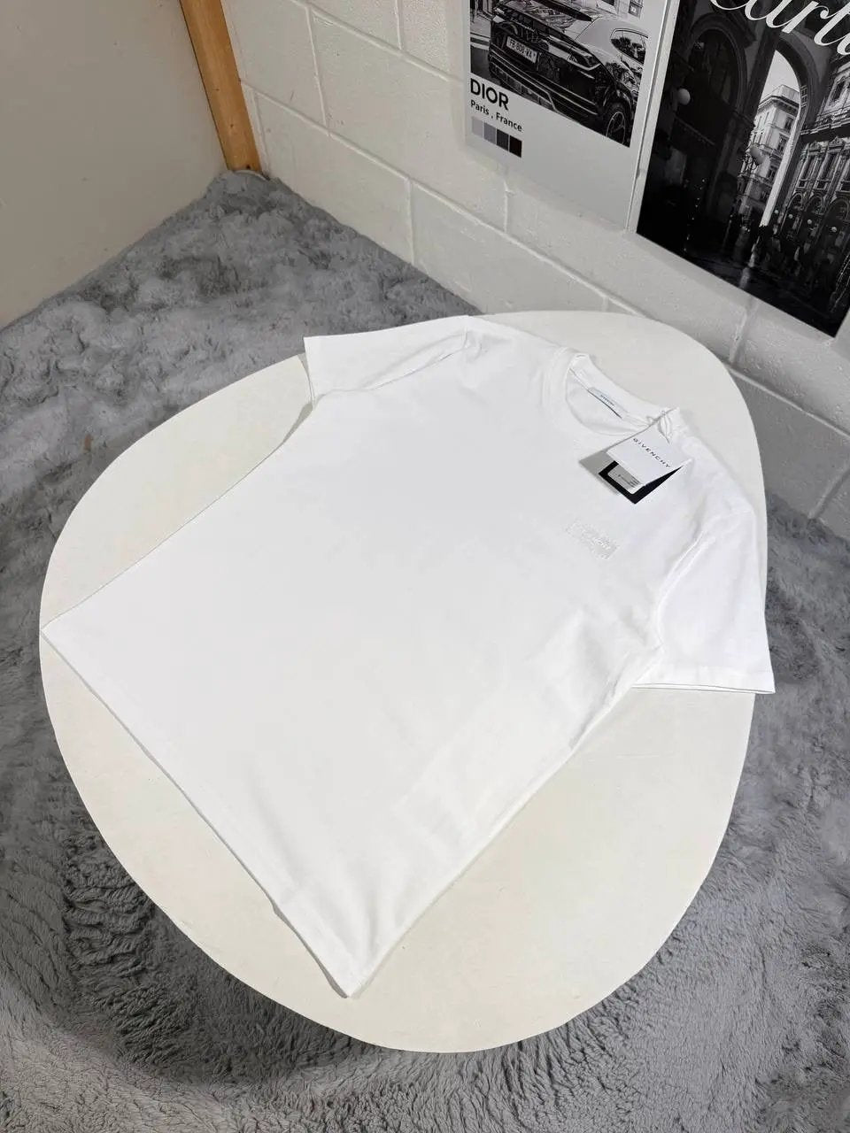 GVNCHY PATCH LOGO TSHIRT by Stock supplier