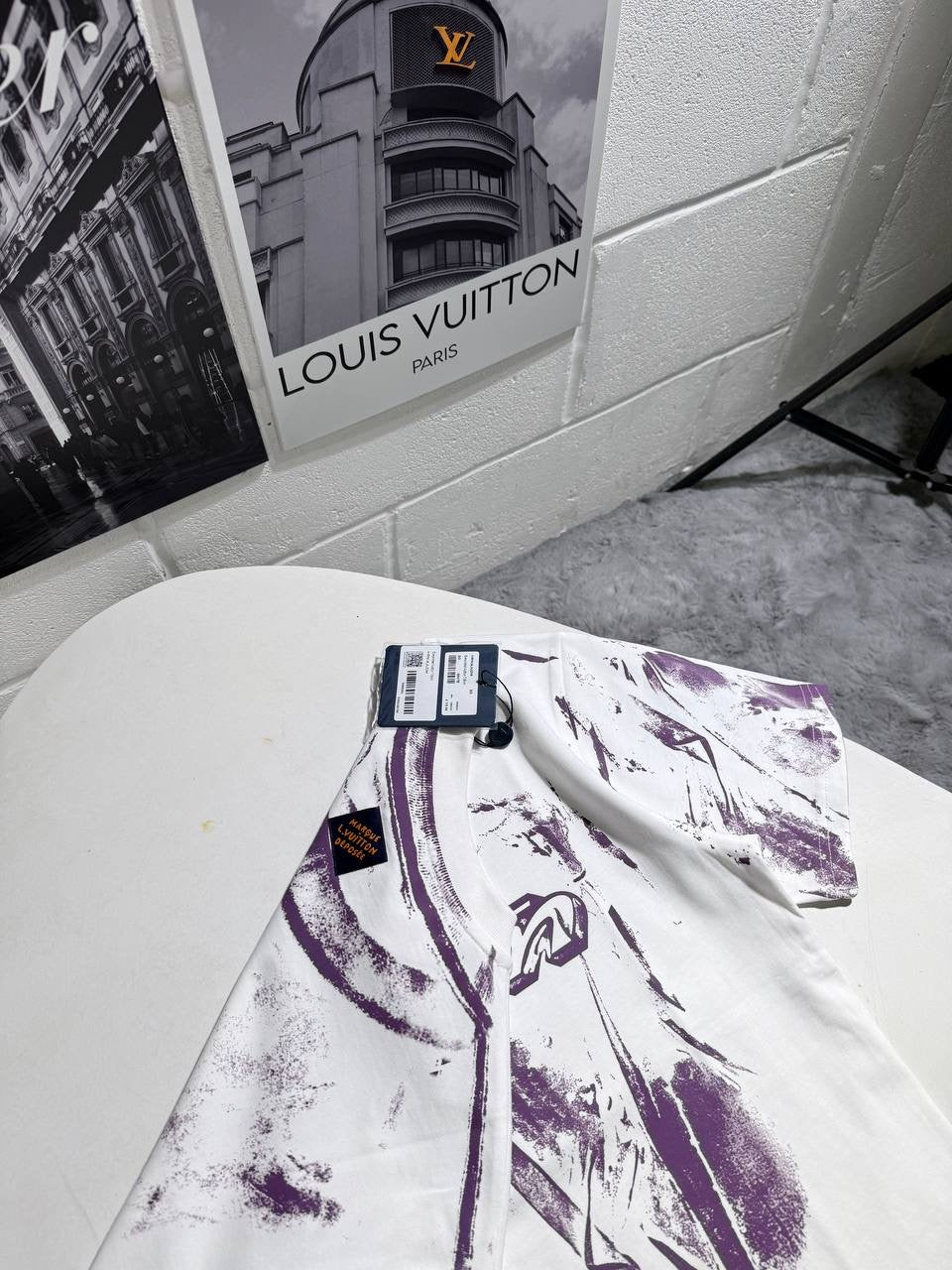 LVE OVERPRINTED TEE