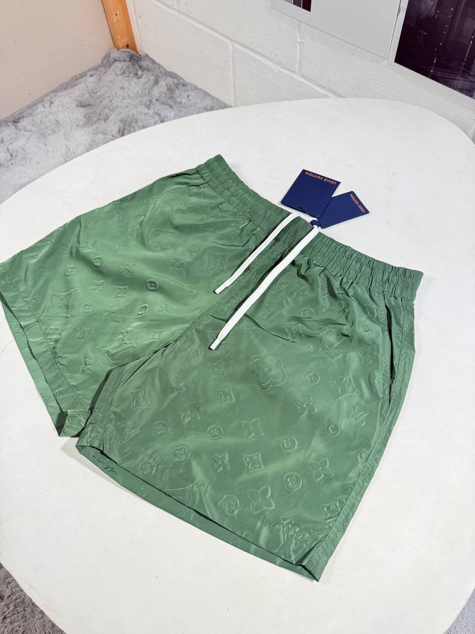 LVE SHORTS
