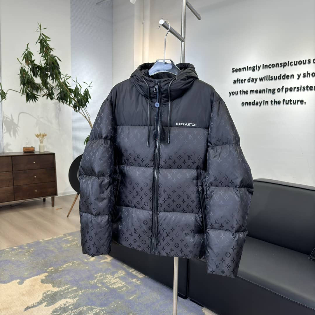 LVE MONOGRAM JACKET