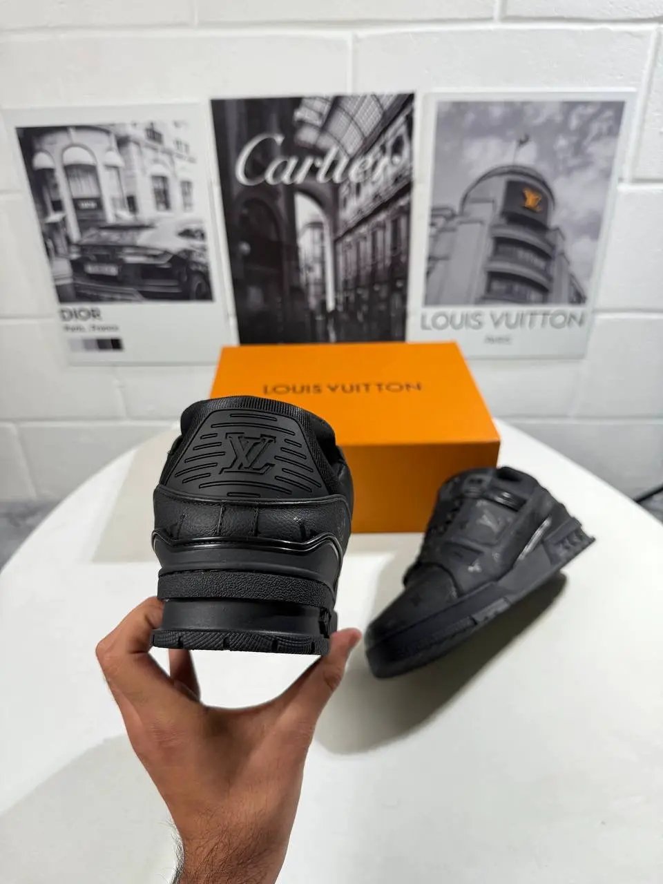 LVE FULL BLACK TRAINERS by Stock supplier