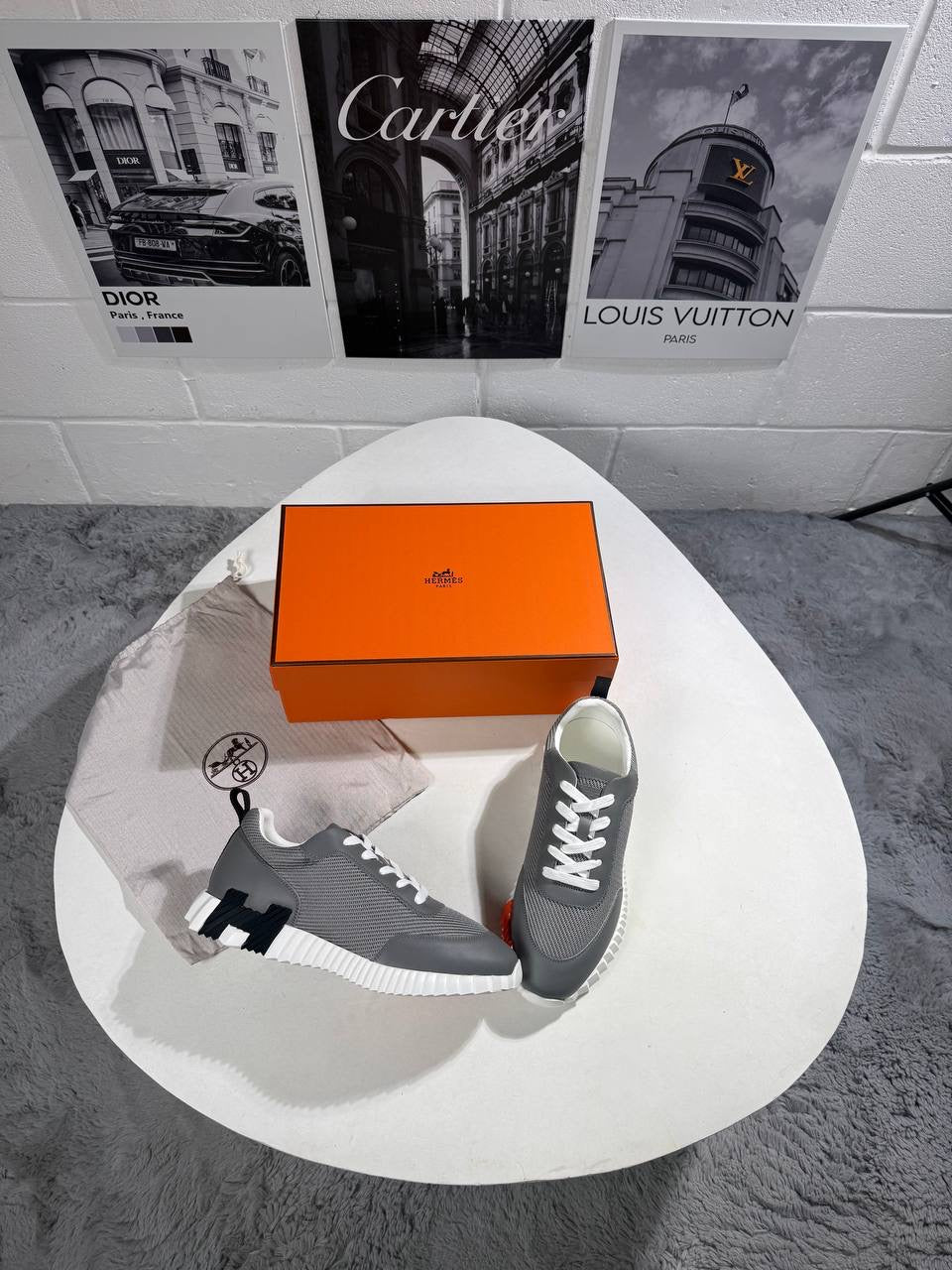 HRMS BOUNCE TRAINERS