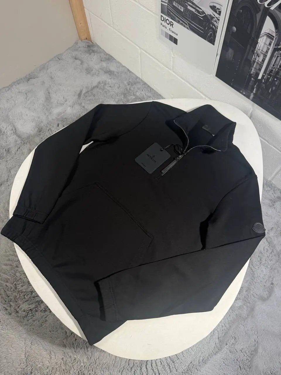 MNC QUARTER ZIP BLACK BADGE by Stock supplier