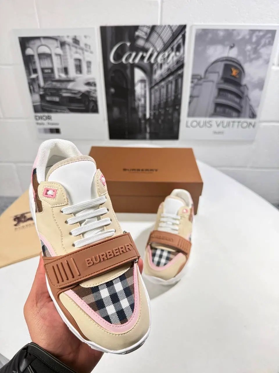 BURB LADIES TRAINERS by Stock supplier