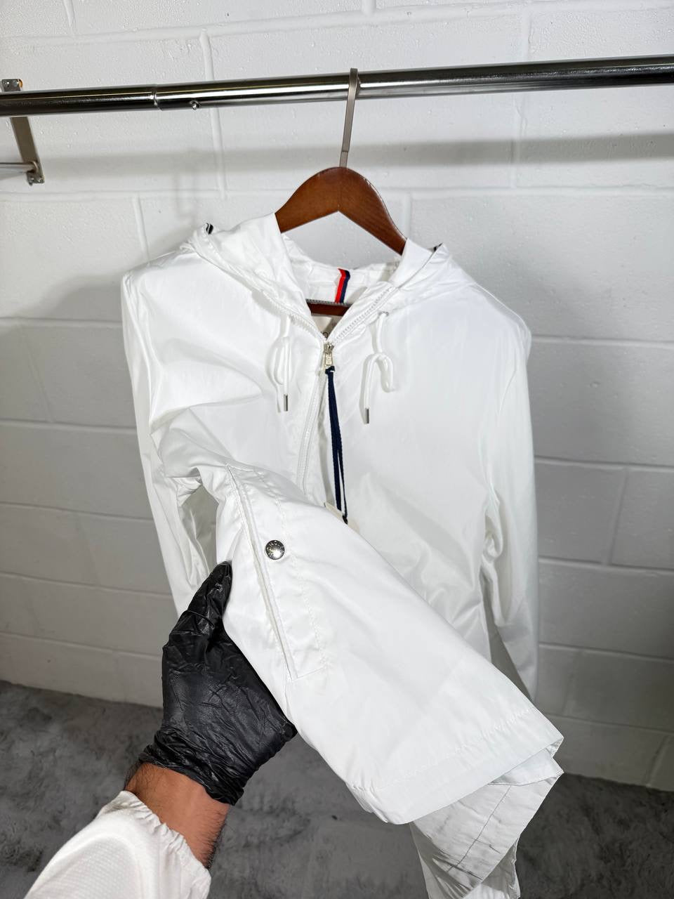MNCLR WINDBREAKER
