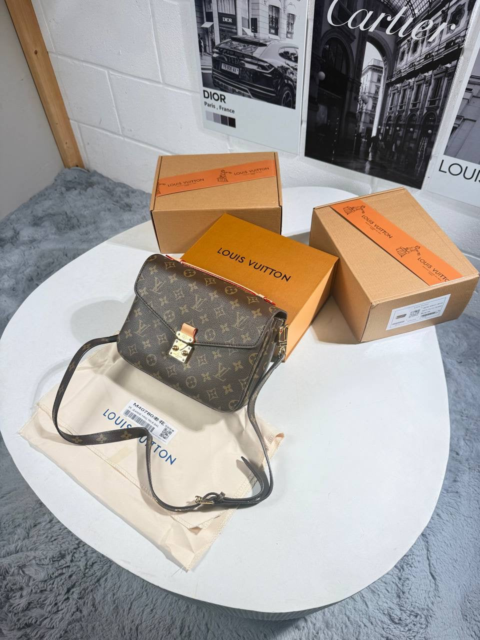 LVE MONOGRAM HANDBAG