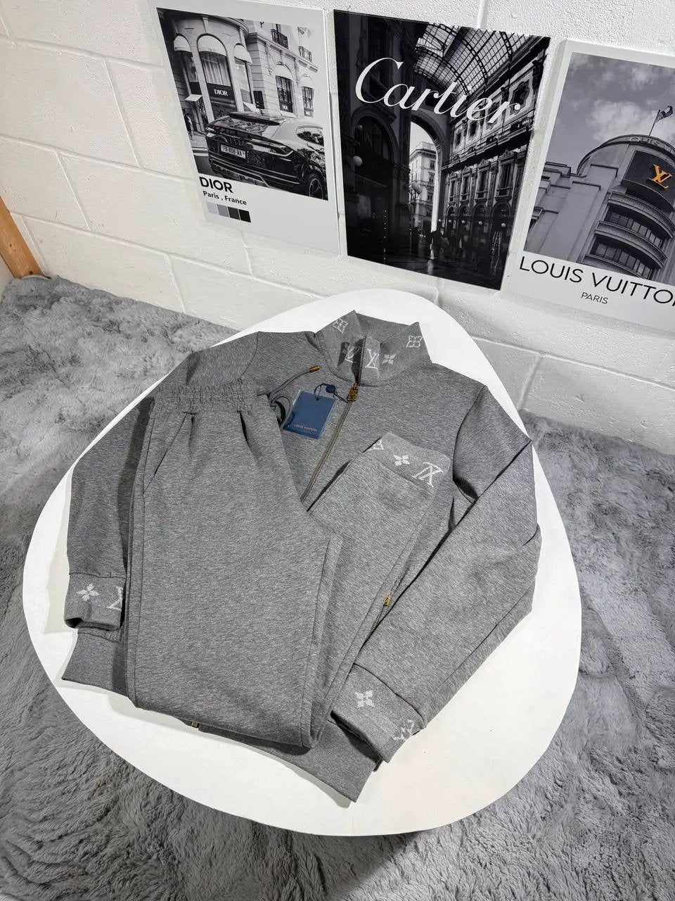 LVE FULL TRACKSUIT Stock supplier