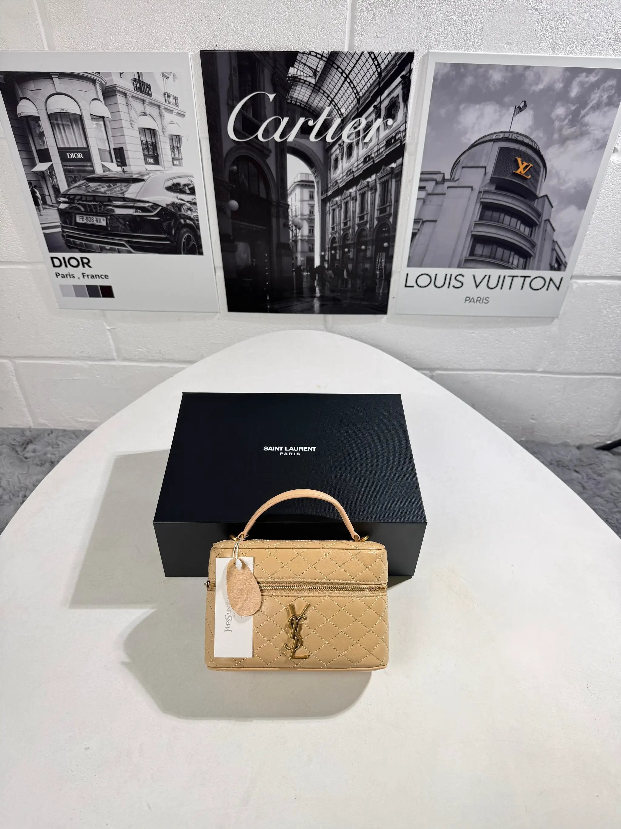 YSL VANITY BAG WOMEN by Stock supplier