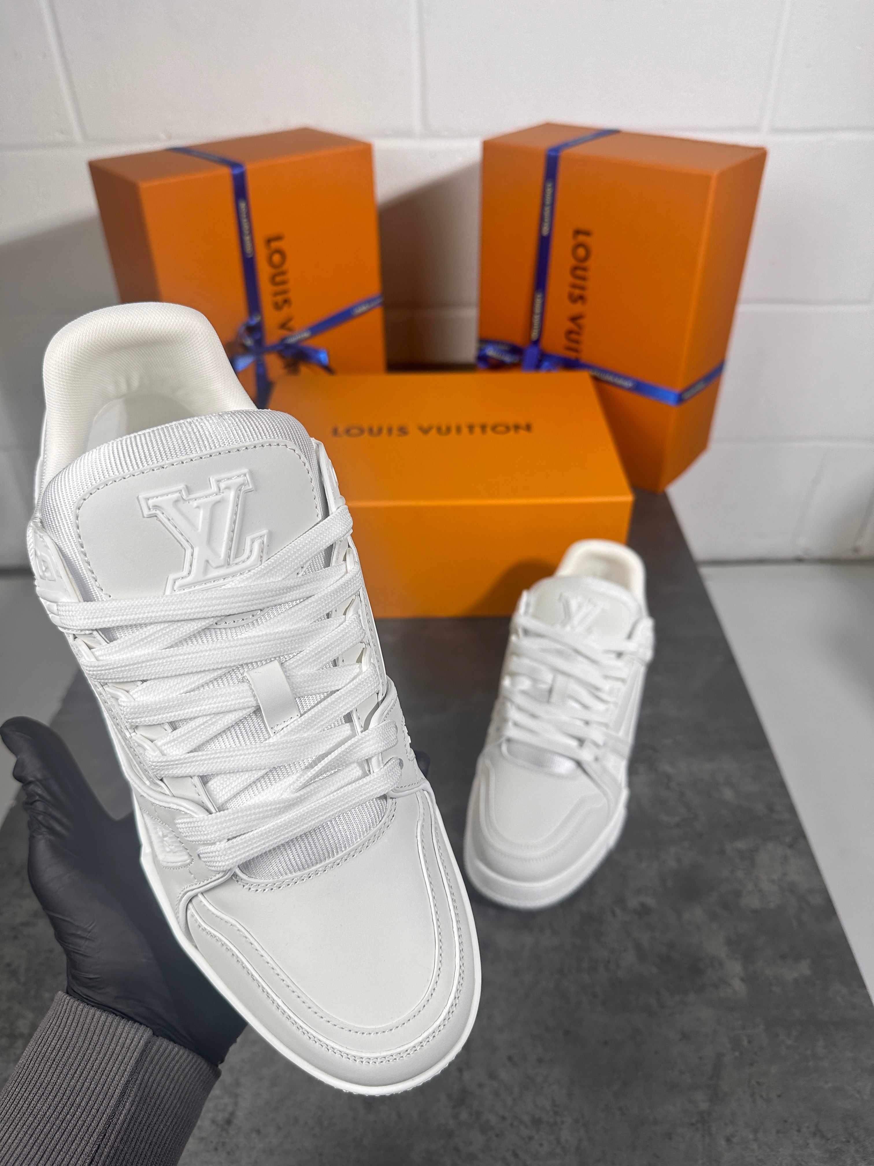 Lv full white trainers