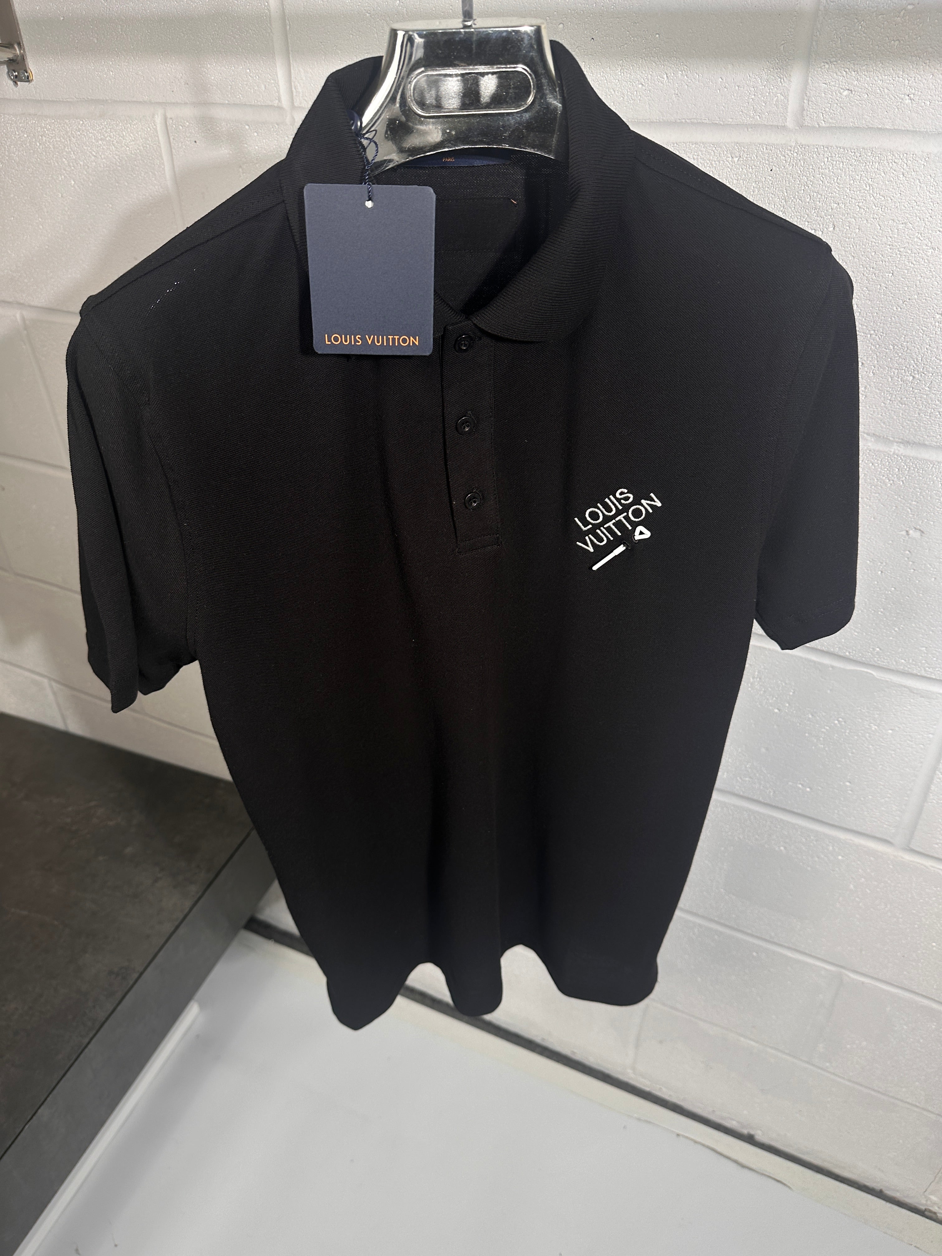 Lv pin polo  black