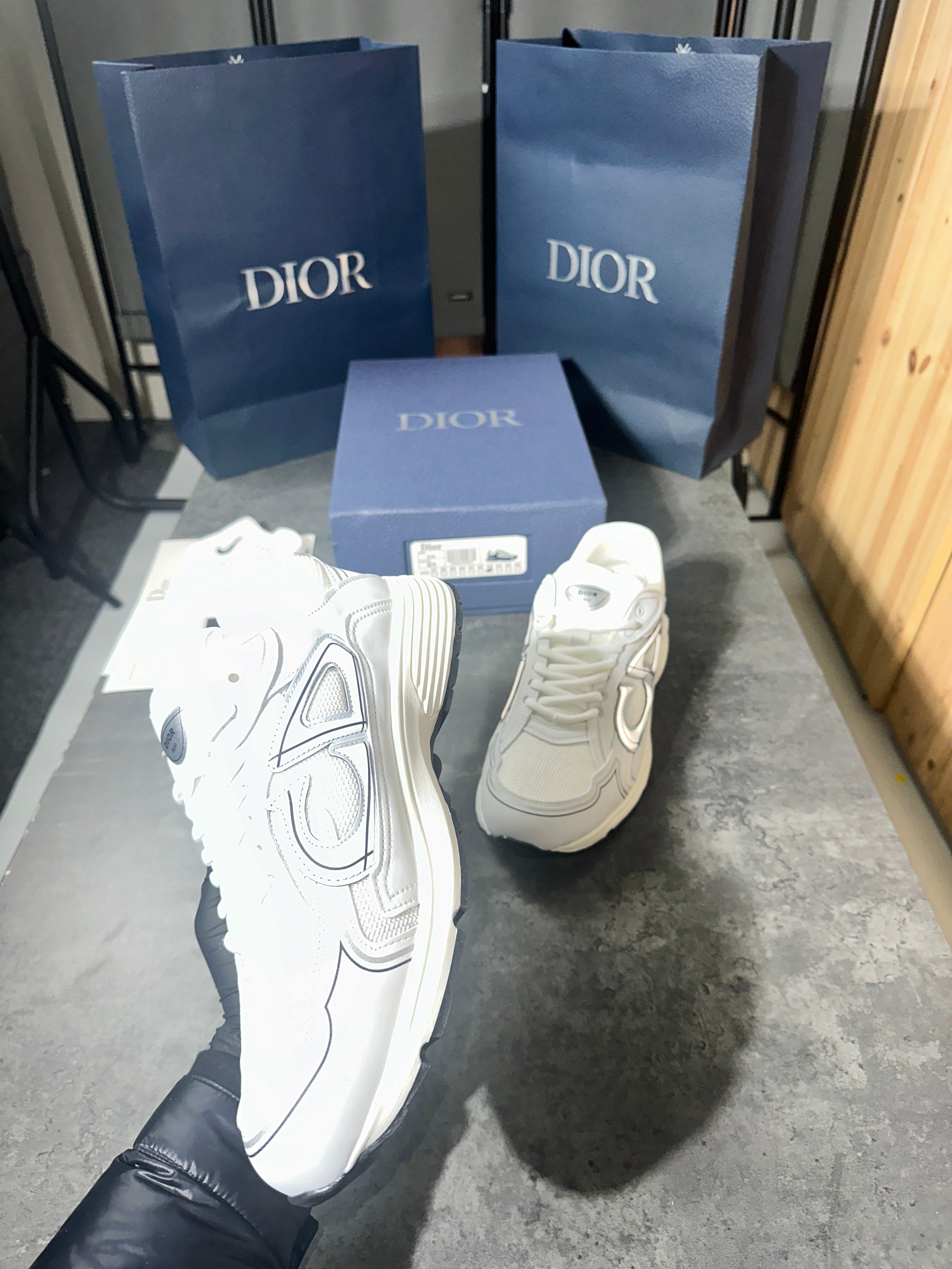 (pre-order)Dior - b30 full white