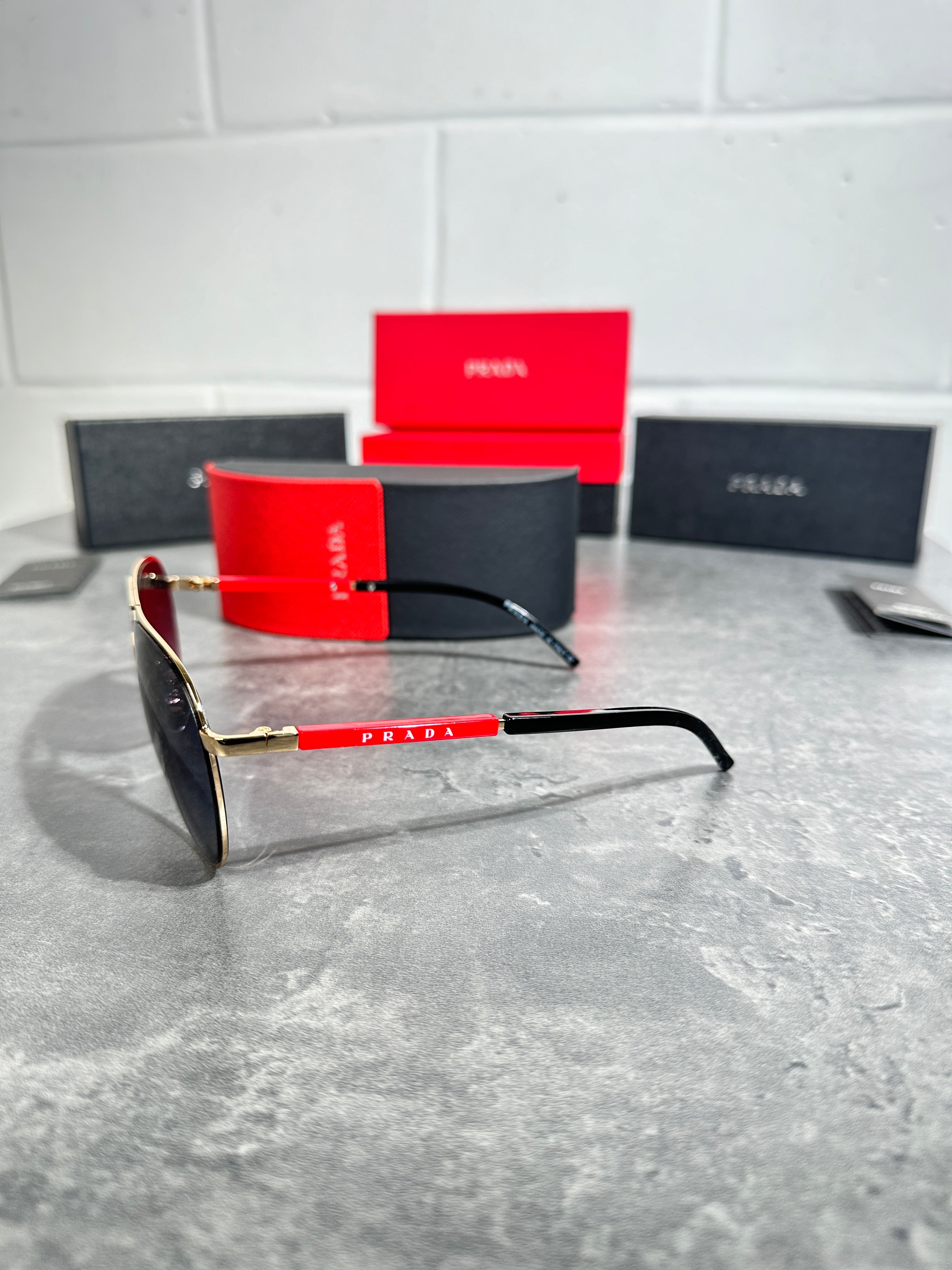 Prada - glasses gold