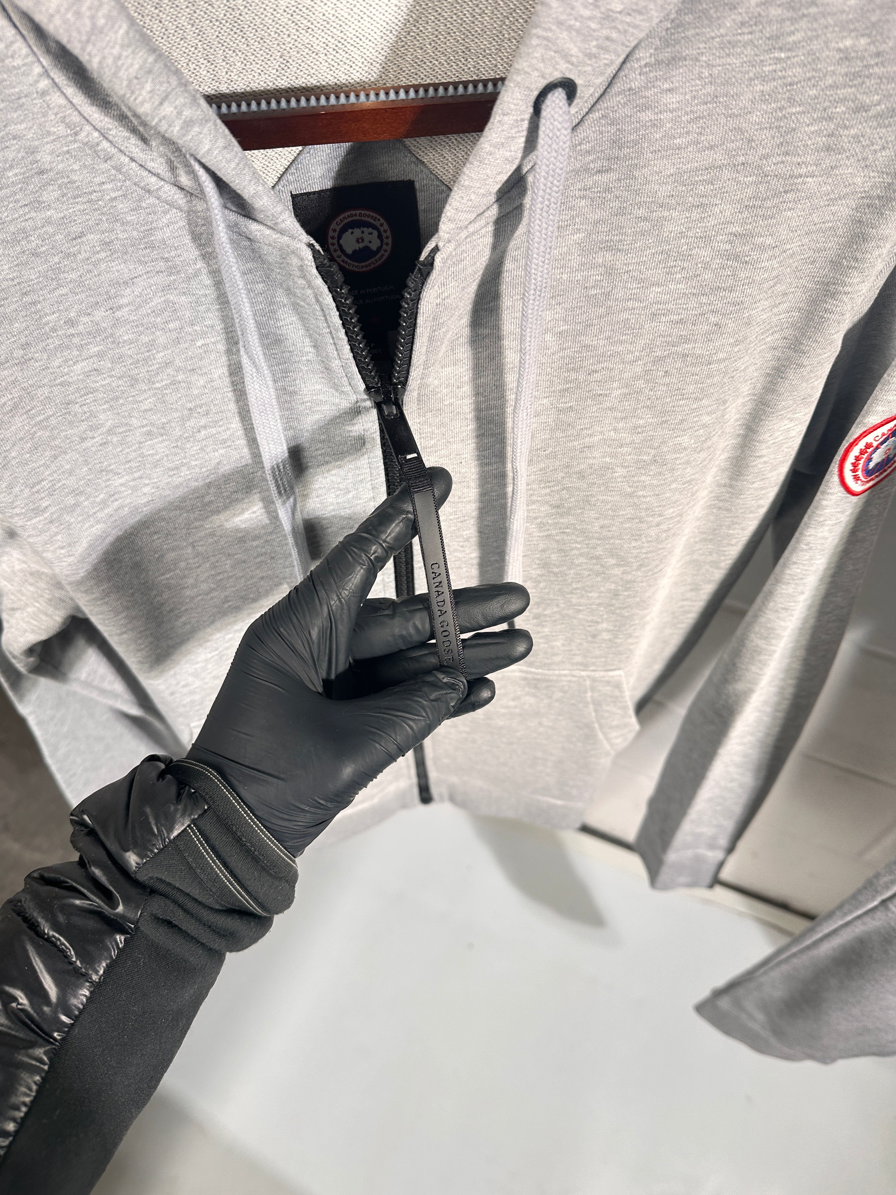 Canada goose tracksuit grey