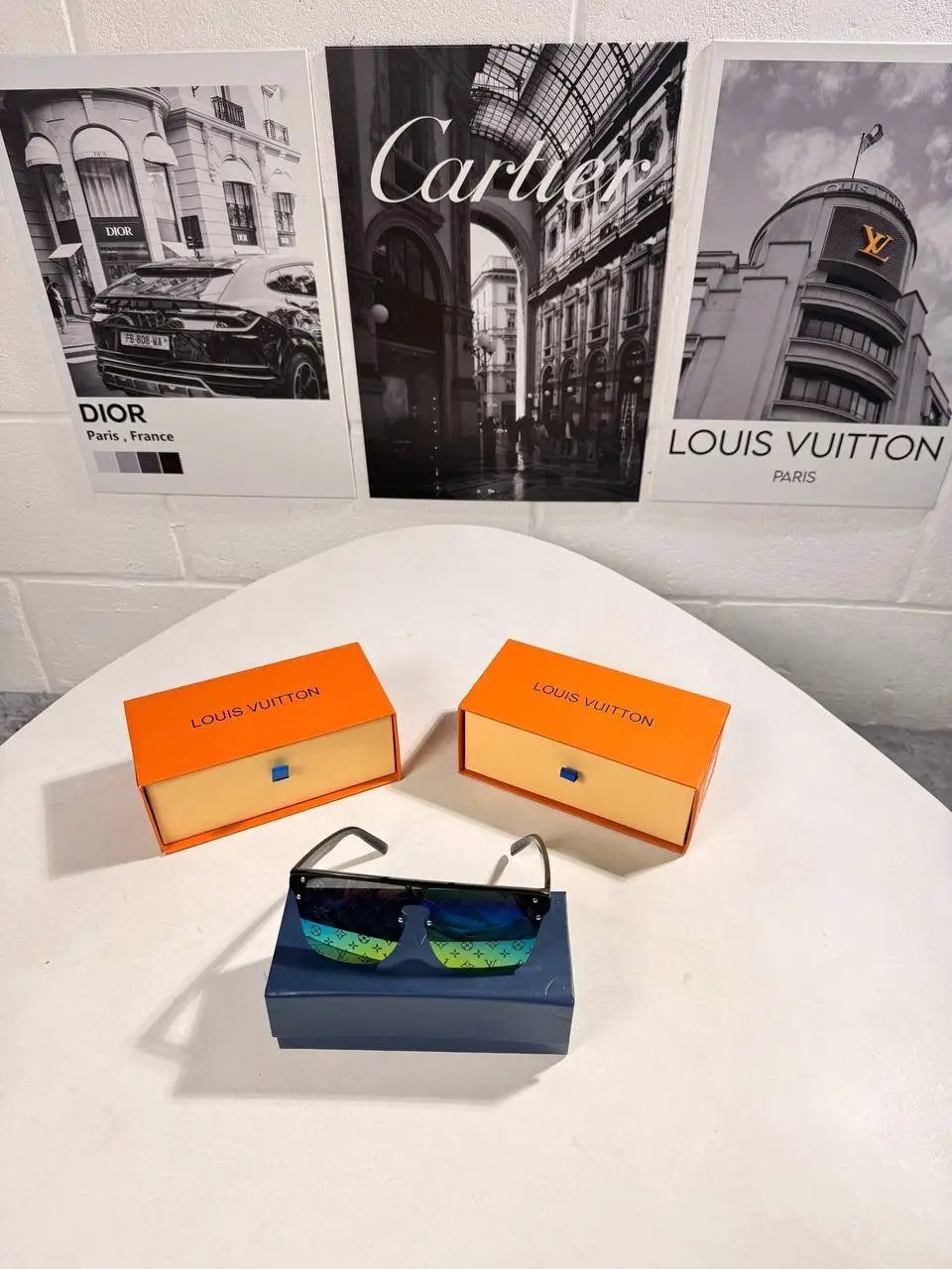 LVE MONOGRAM SUNGLASSES Stock supplier