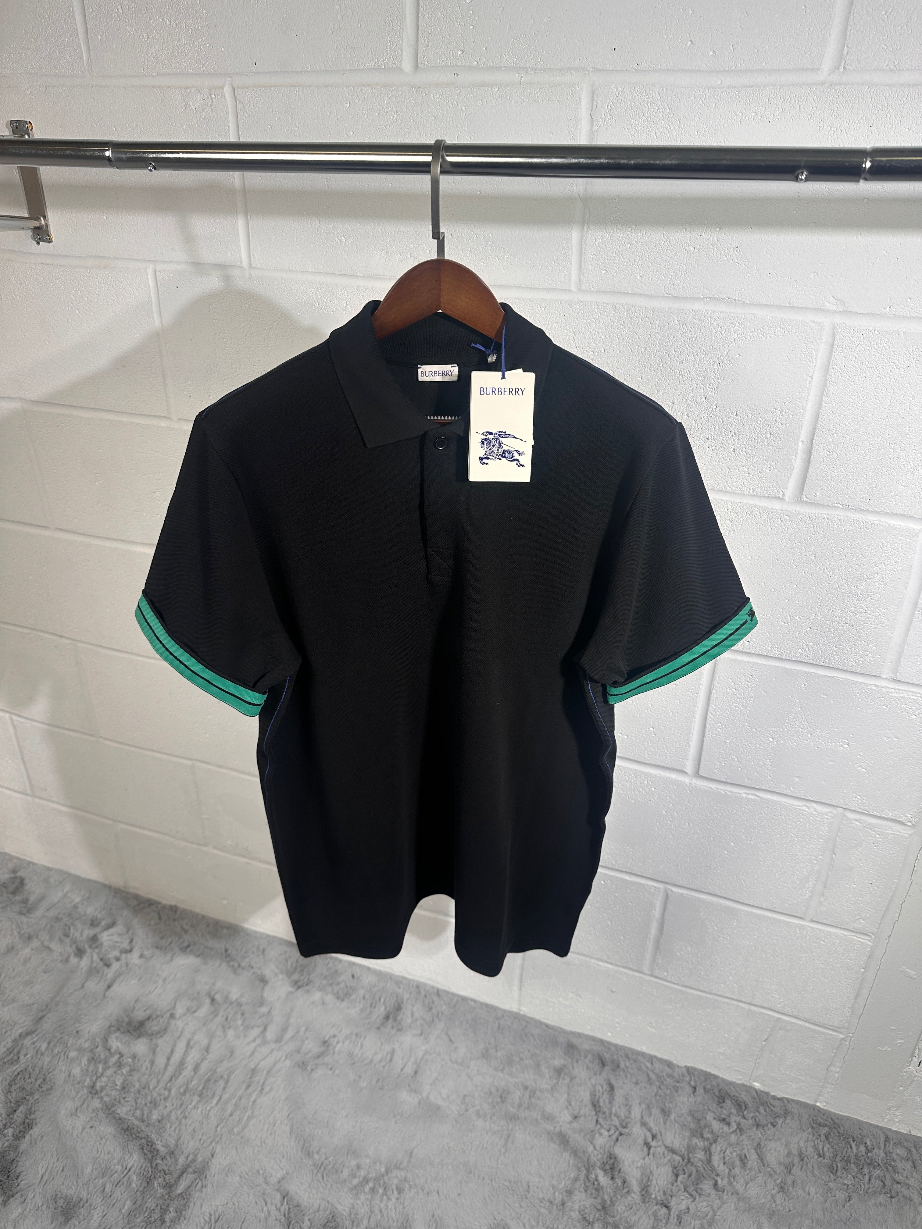 Burberry polo black