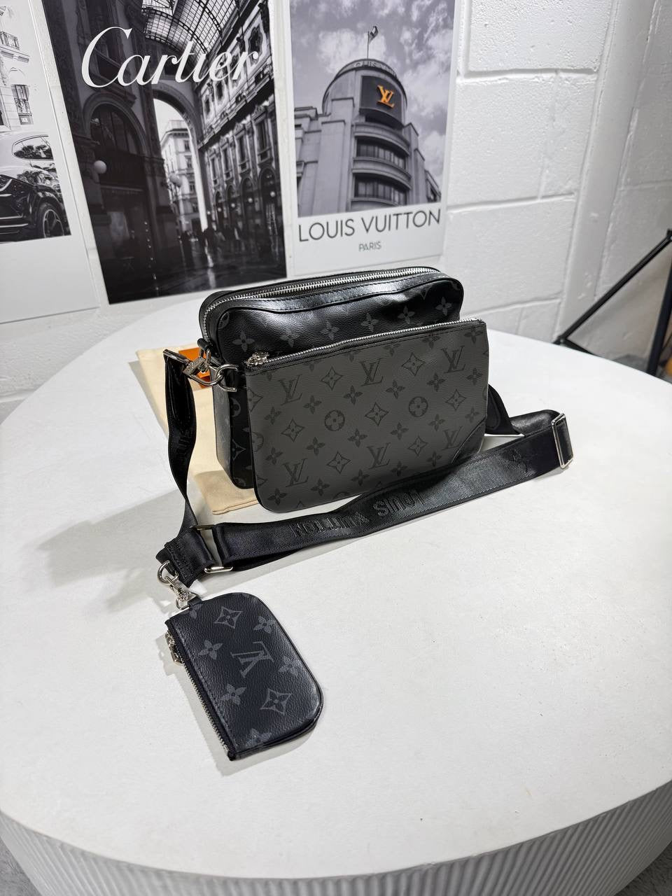 LVE TRIO MESSENGER BAG