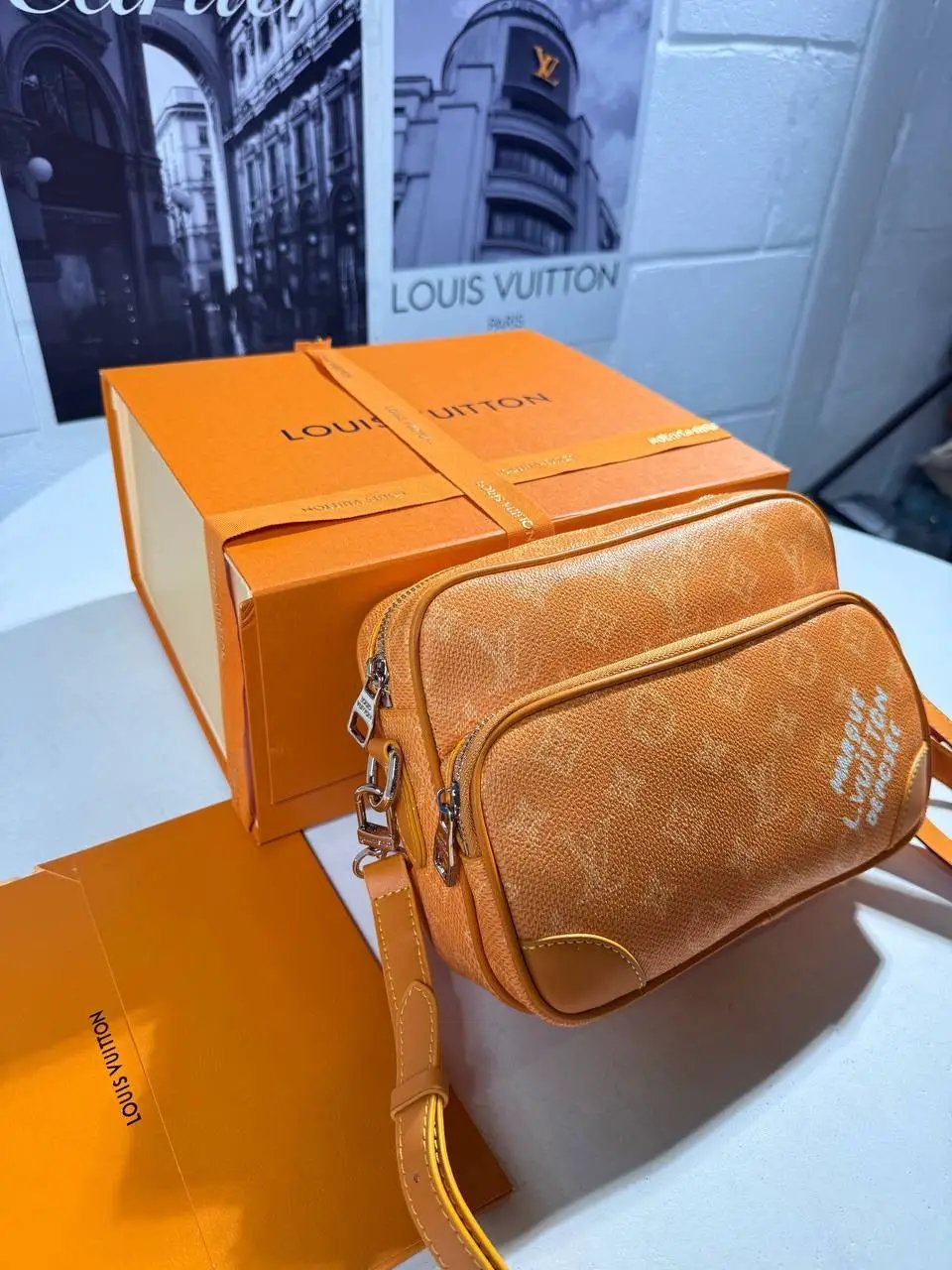 LVE YELLOW MESSENGER BAG