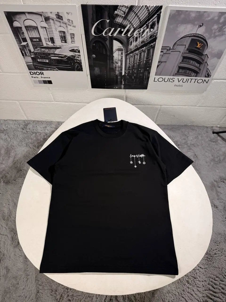 LVE EMBROIDERED TSHIRT Stock supplier