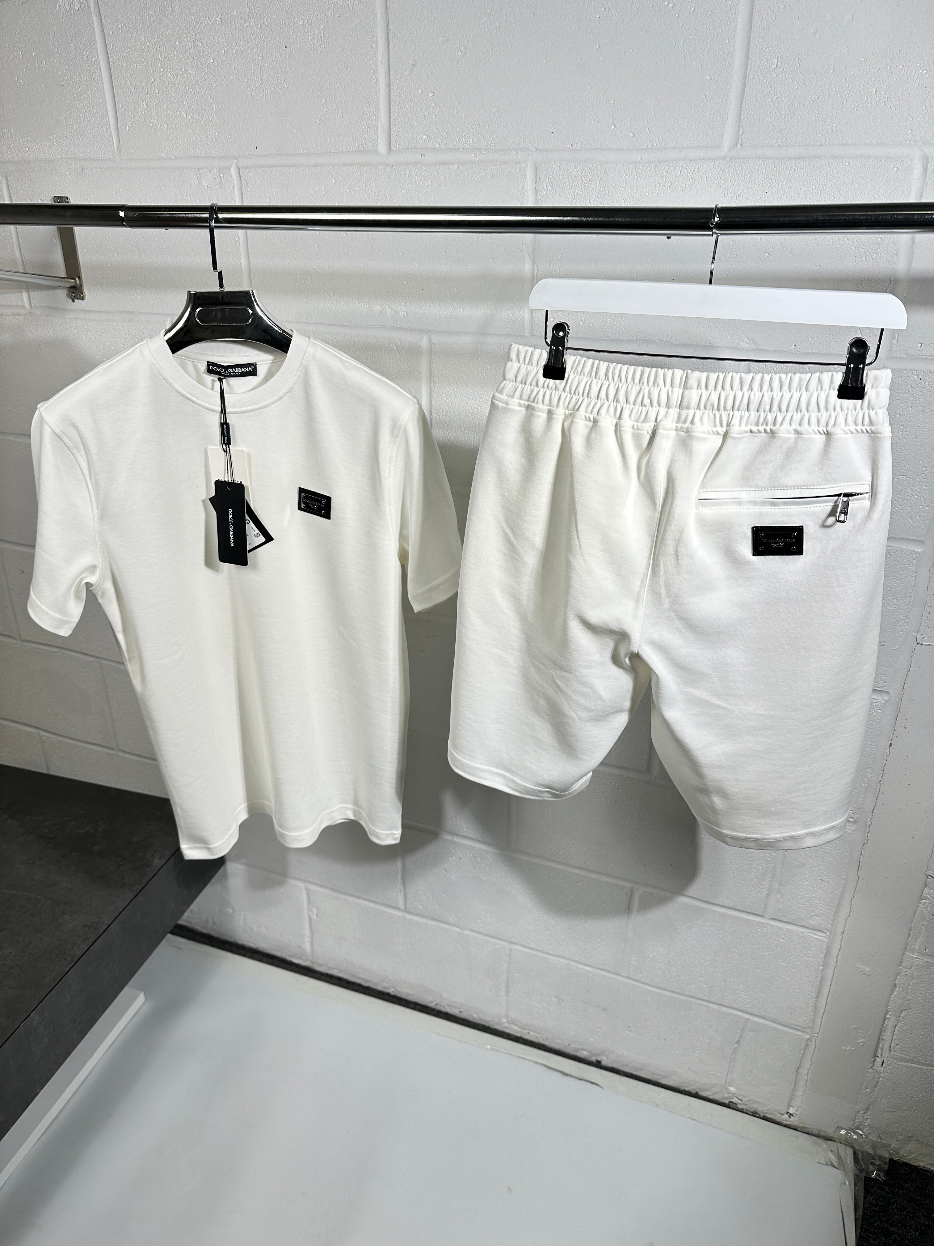 D & G - set white