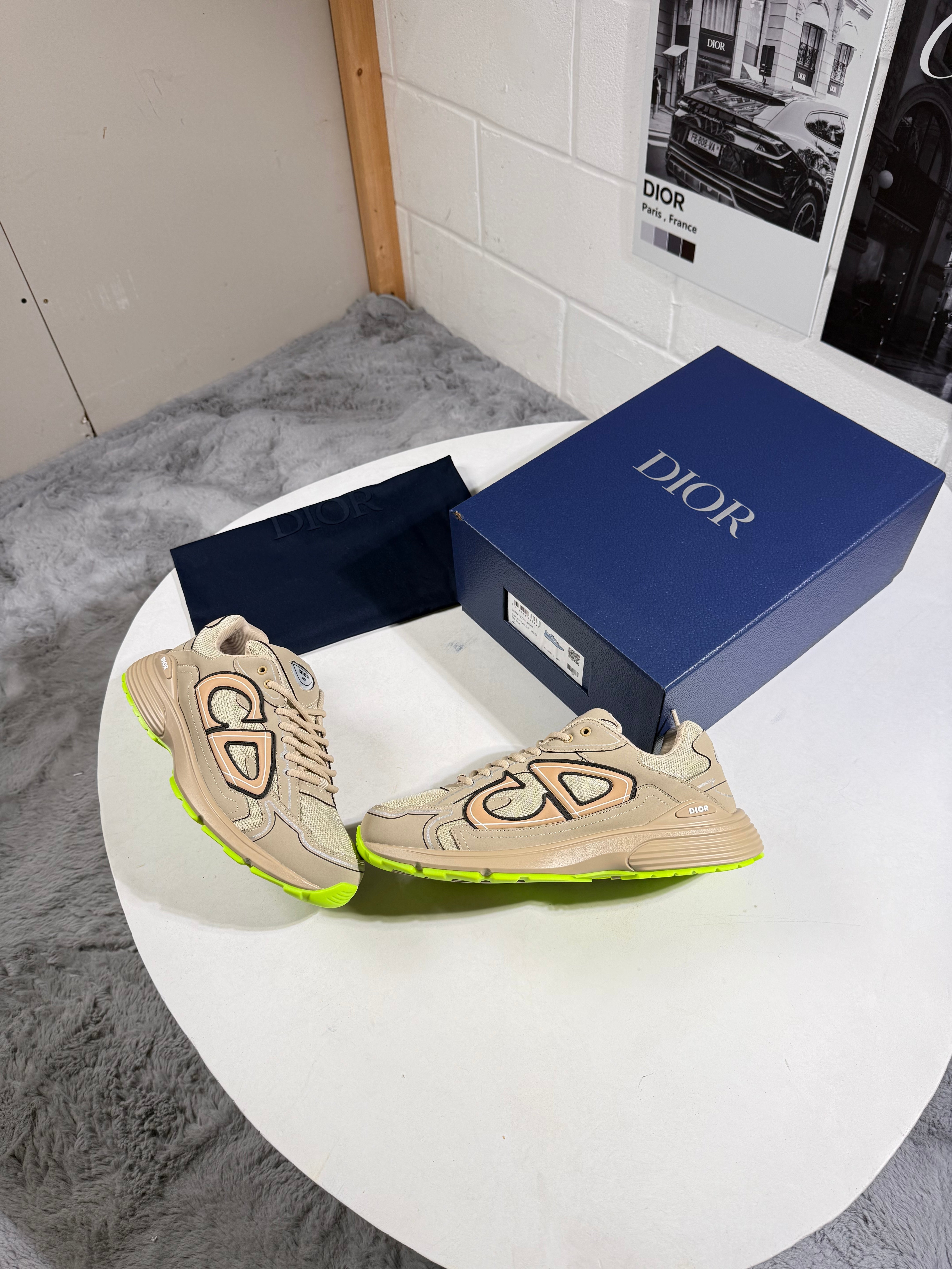 IOR B30 BEIGE & NEON