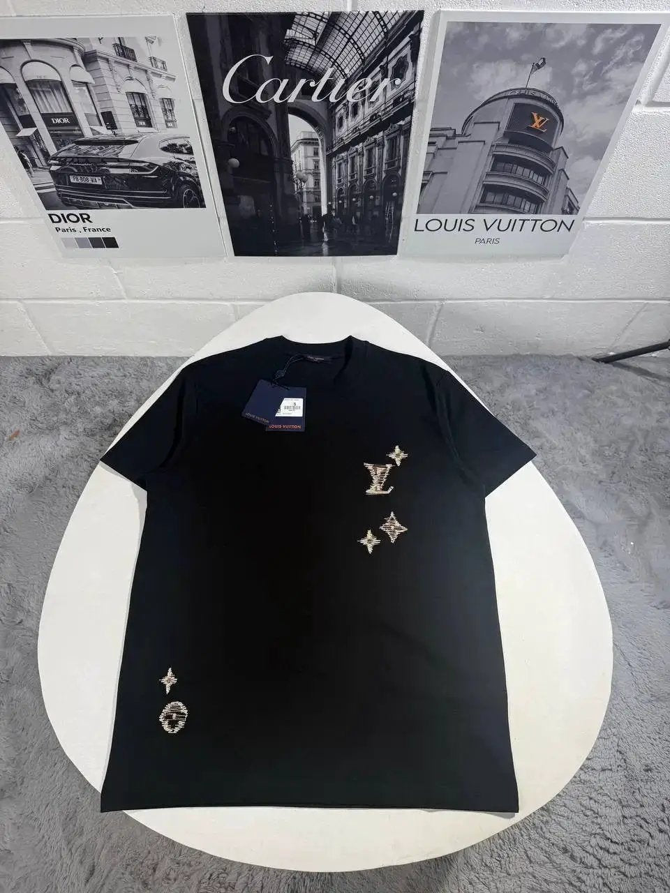 LVE EMBROIDERED TSHIRT by Stock supplier