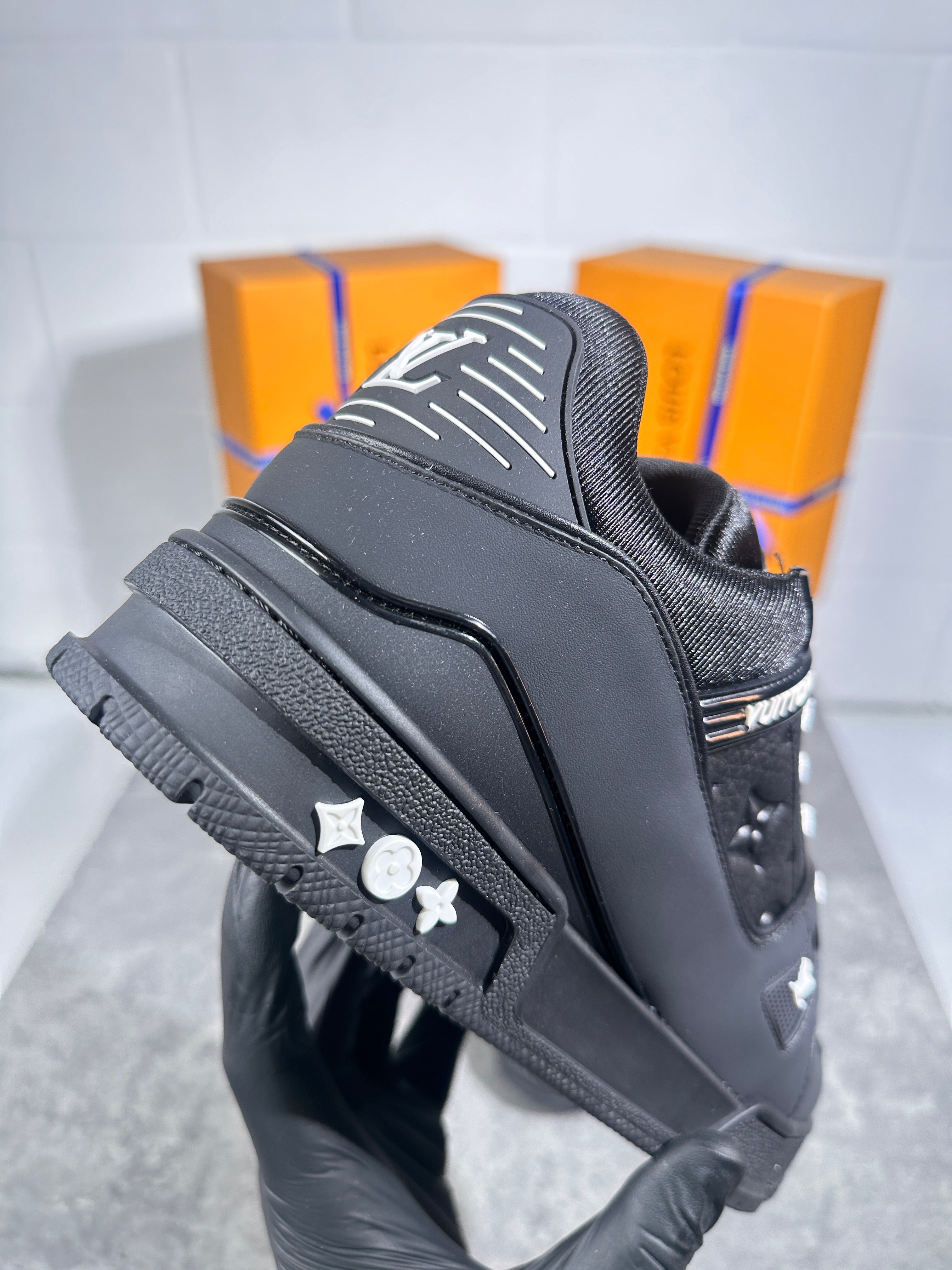 Lv full black trainers