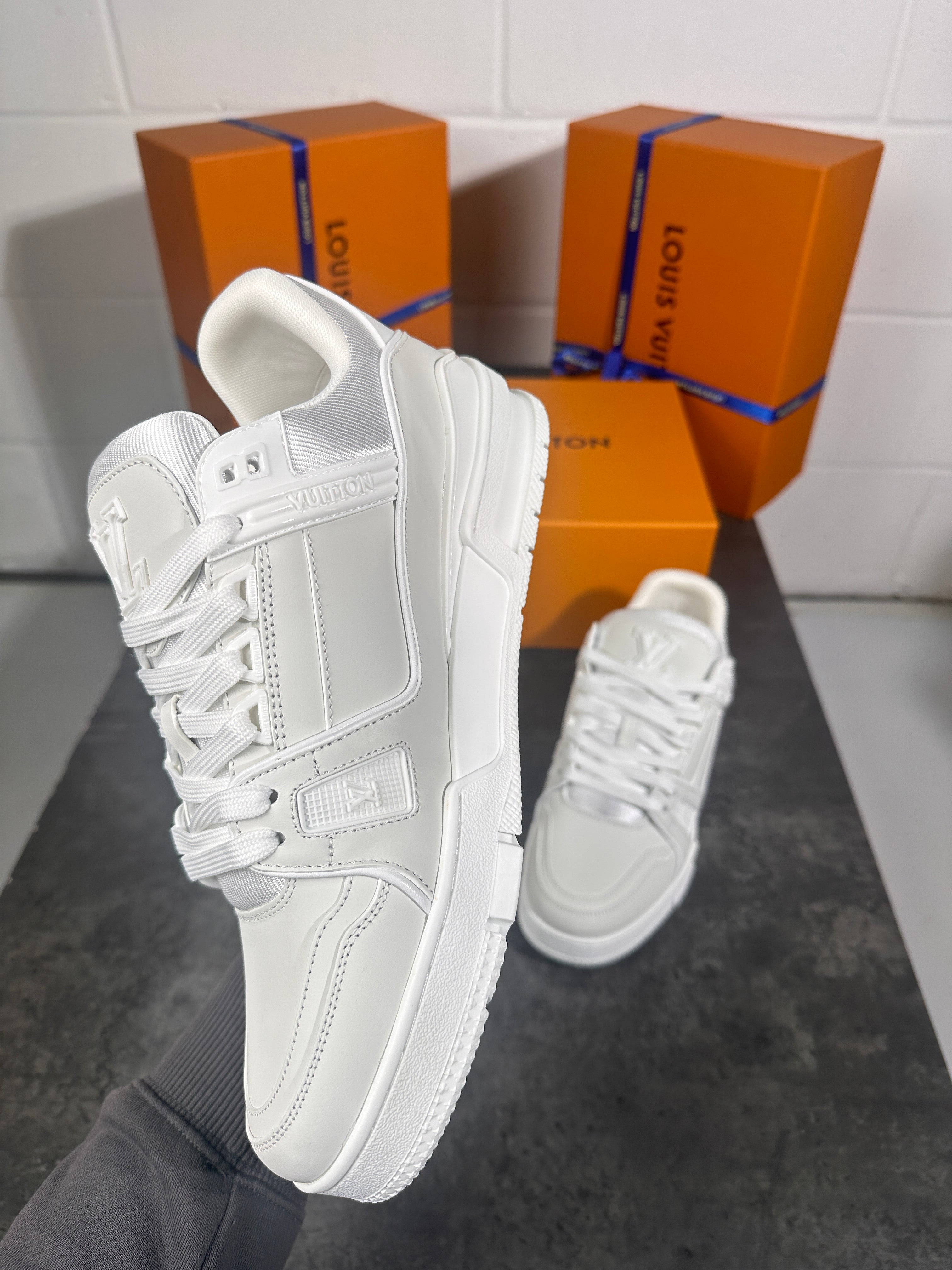 Lv full white trainers