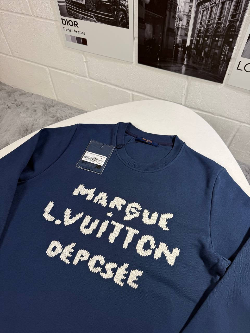 LVE SIGNATURE JUMPER