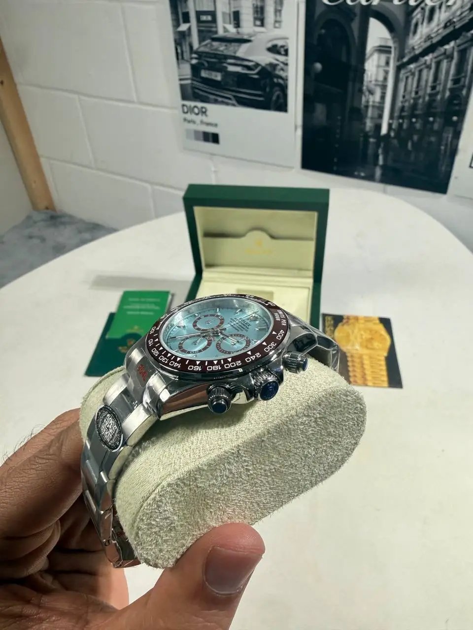 COSMOGRAPH DAYTONA PLATINUM WATCH by Stock supplier