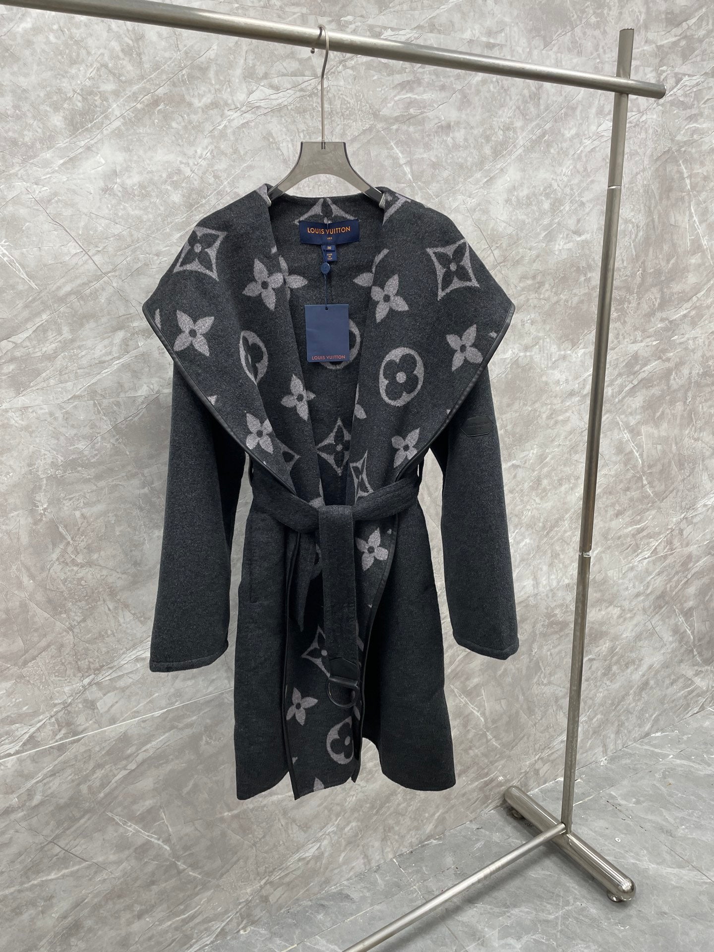 LVE HOODED WRAP COAT (pre-order)