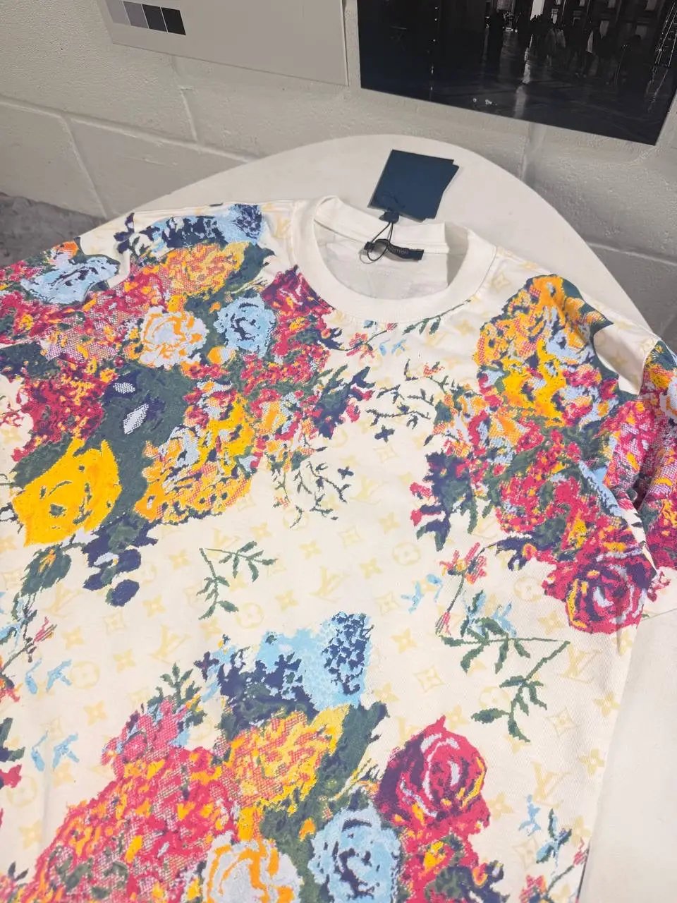 LVE FLOWER TSHIRT Stock supplier