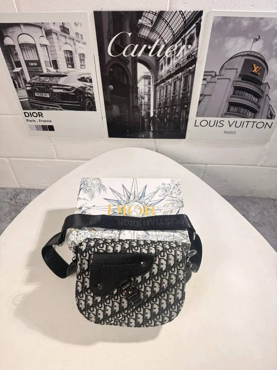 IOR MESSENGER BAG Stock supplier