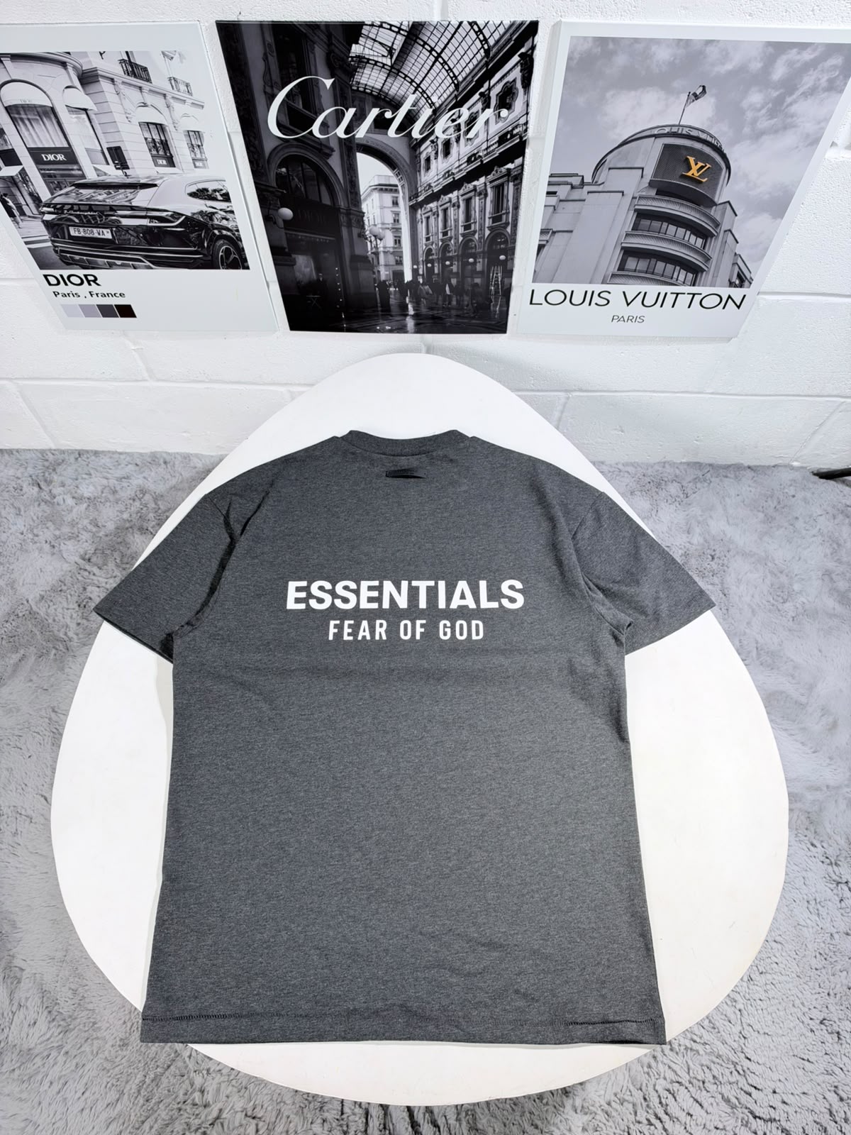ESSENTL TSHIRT