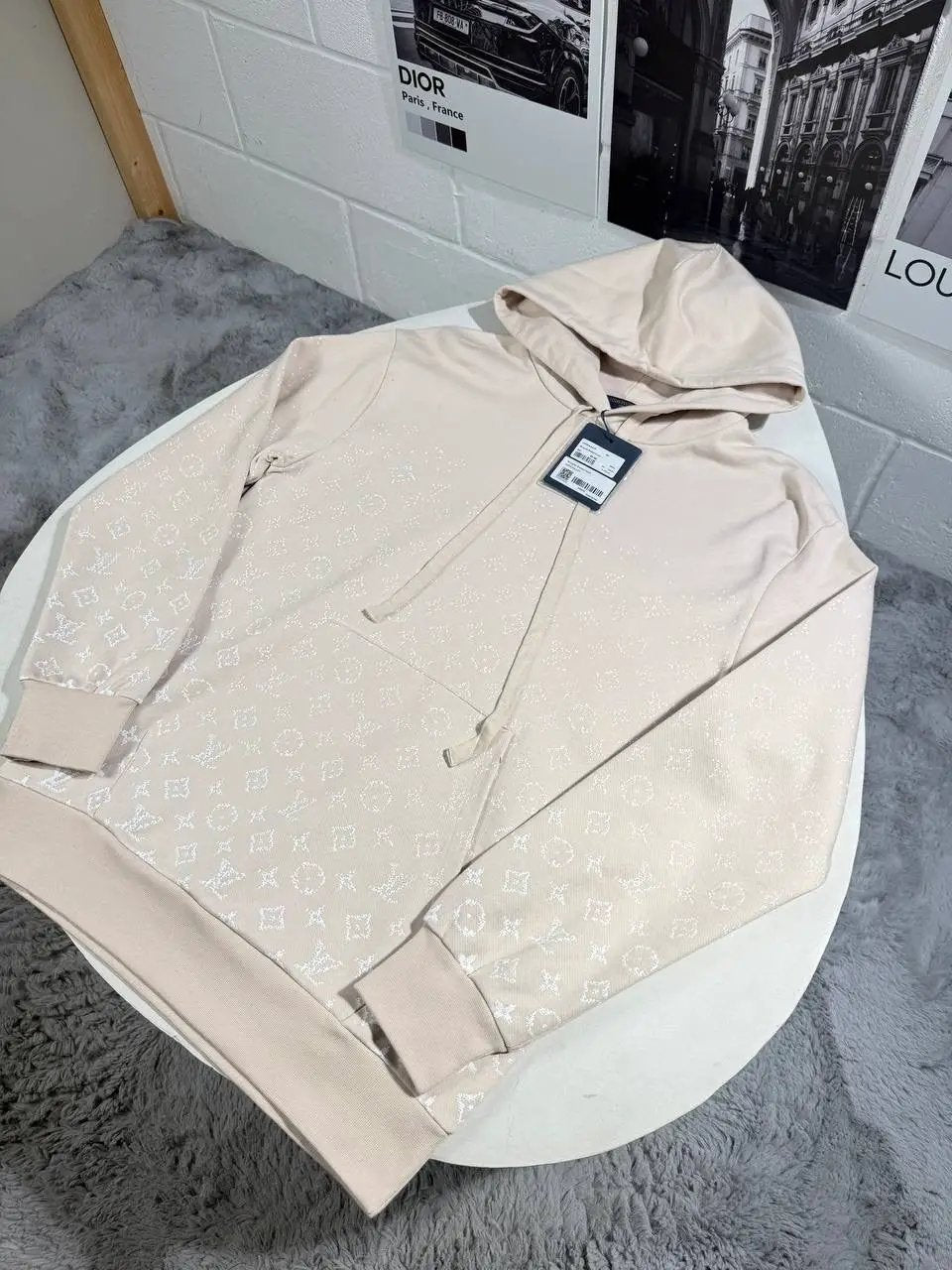 LVE MONOGRAM HOODIE by Stock supplier