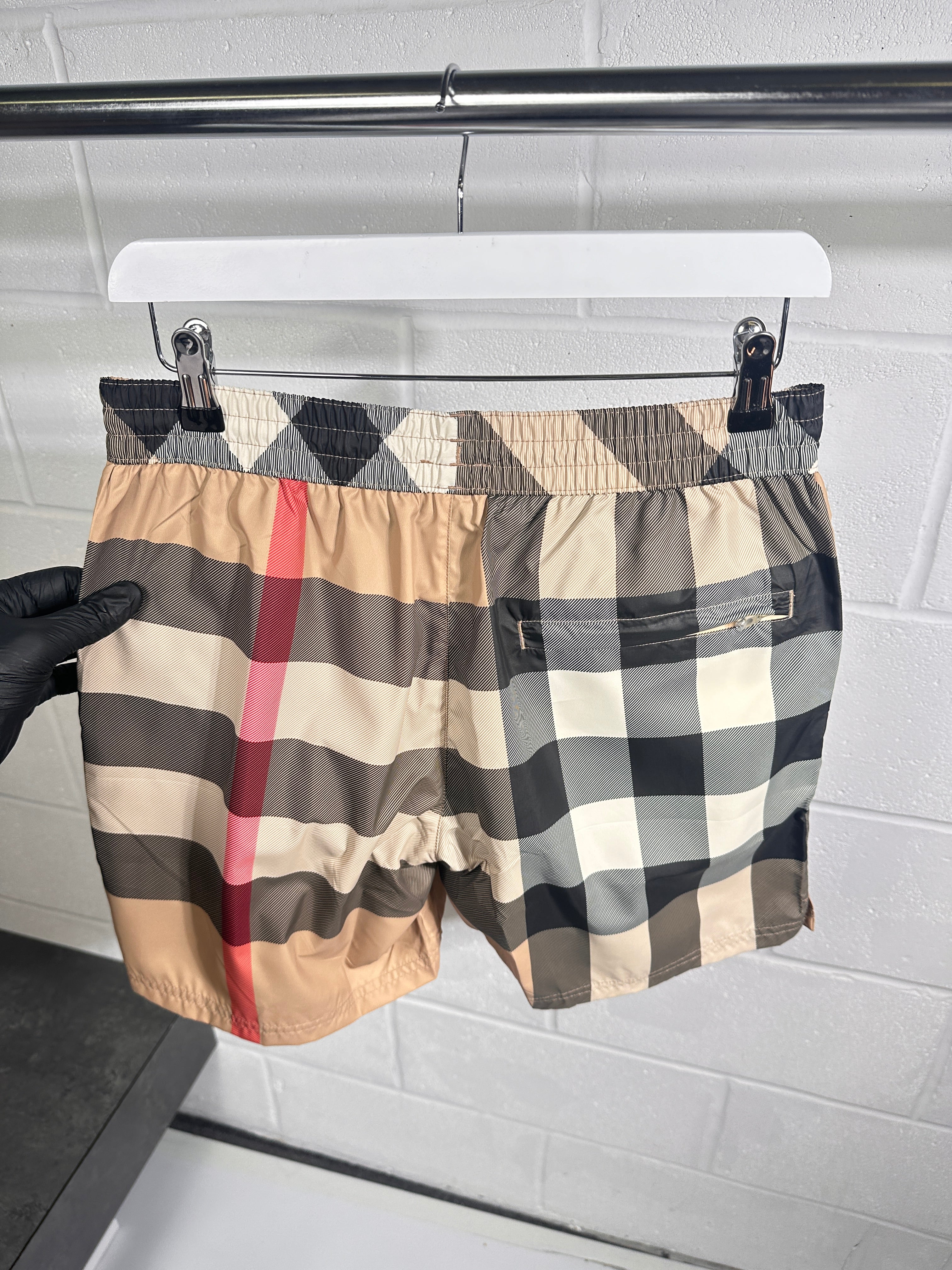 shorts Burberry  in uk