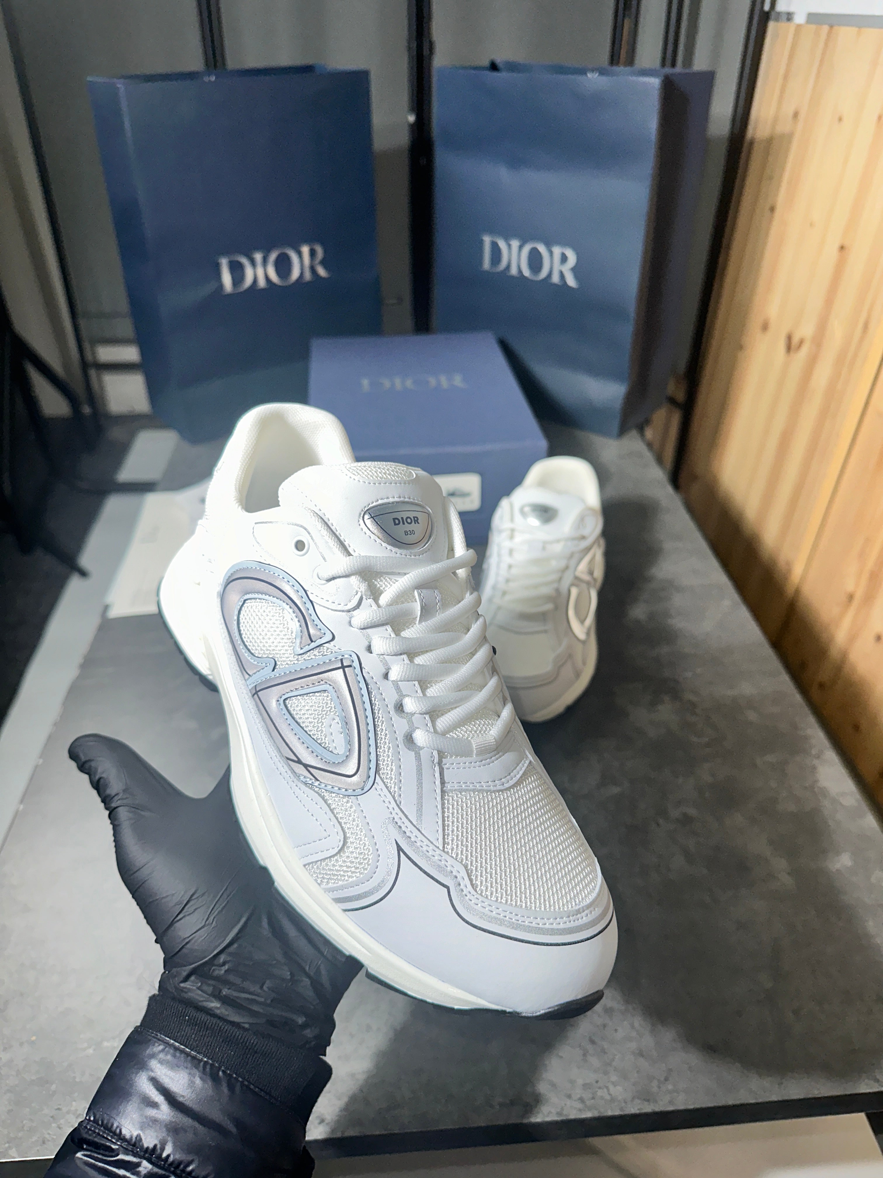 (pre-order)Dior - b30 full white