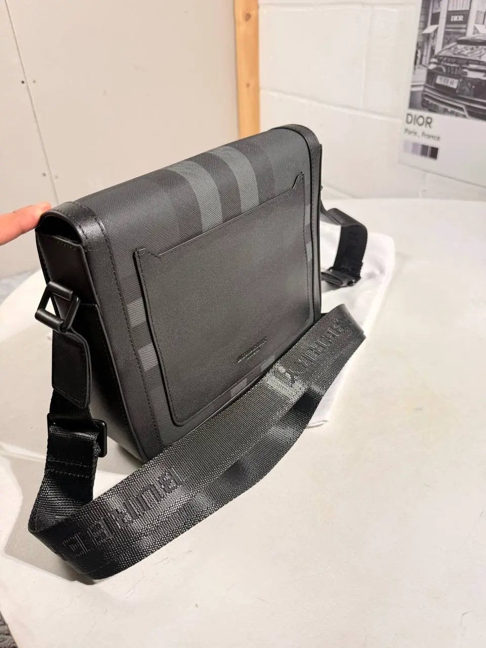 BURB MESSENGER BAG Stock supplier