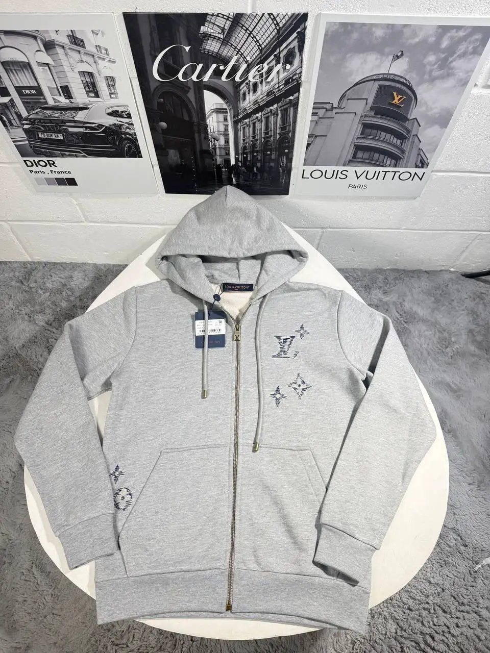LVE ZIP UP HOODIE by Stock supplier