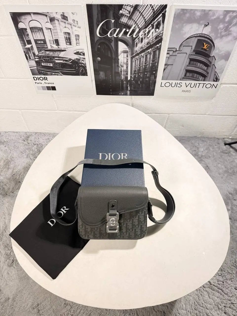 IOR SADDLE MESSENGER BAG Stock supplier