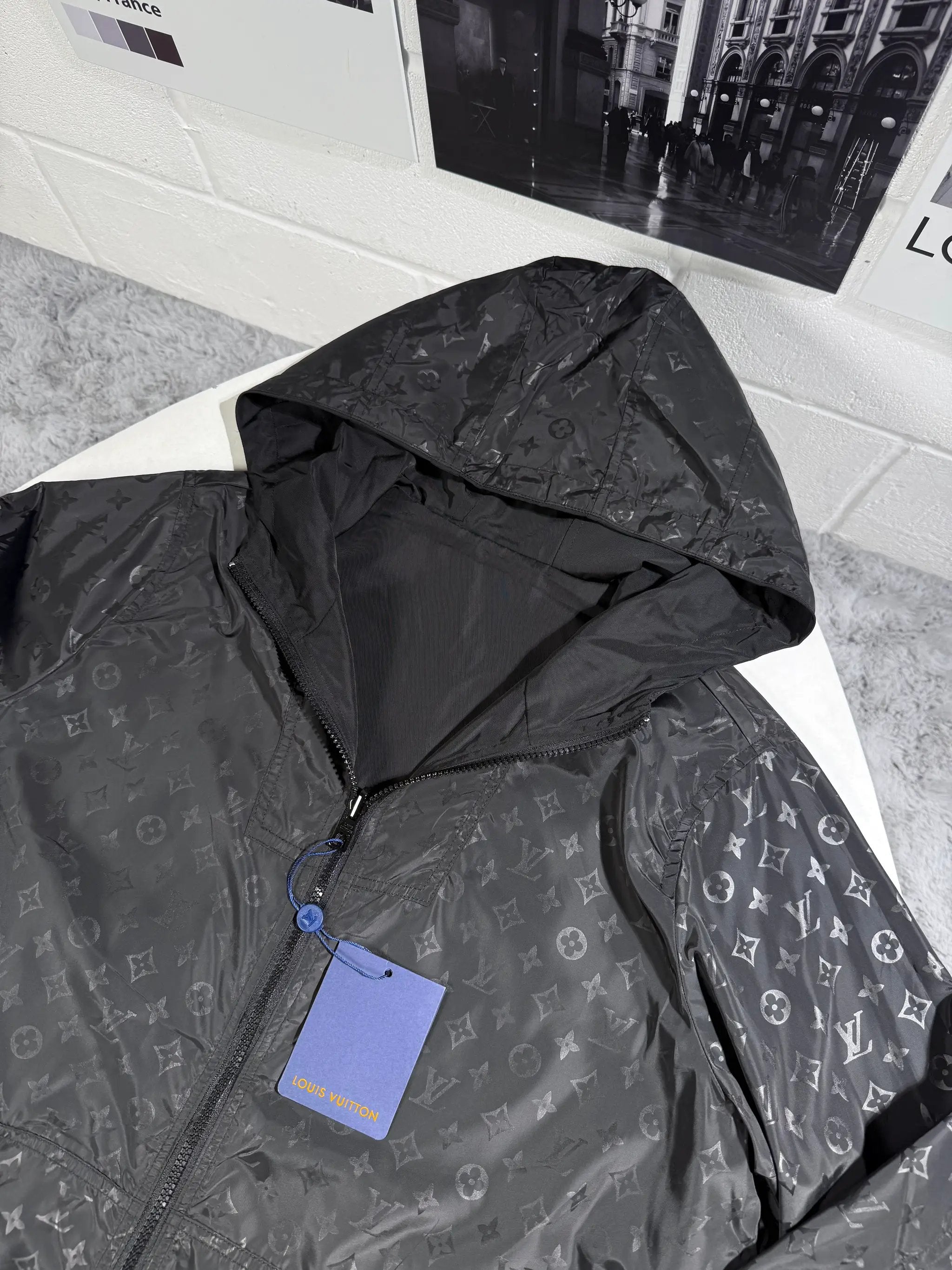 LVE REVERSIBLE WINDBREAKER 2IN ONE by Stock supplier
