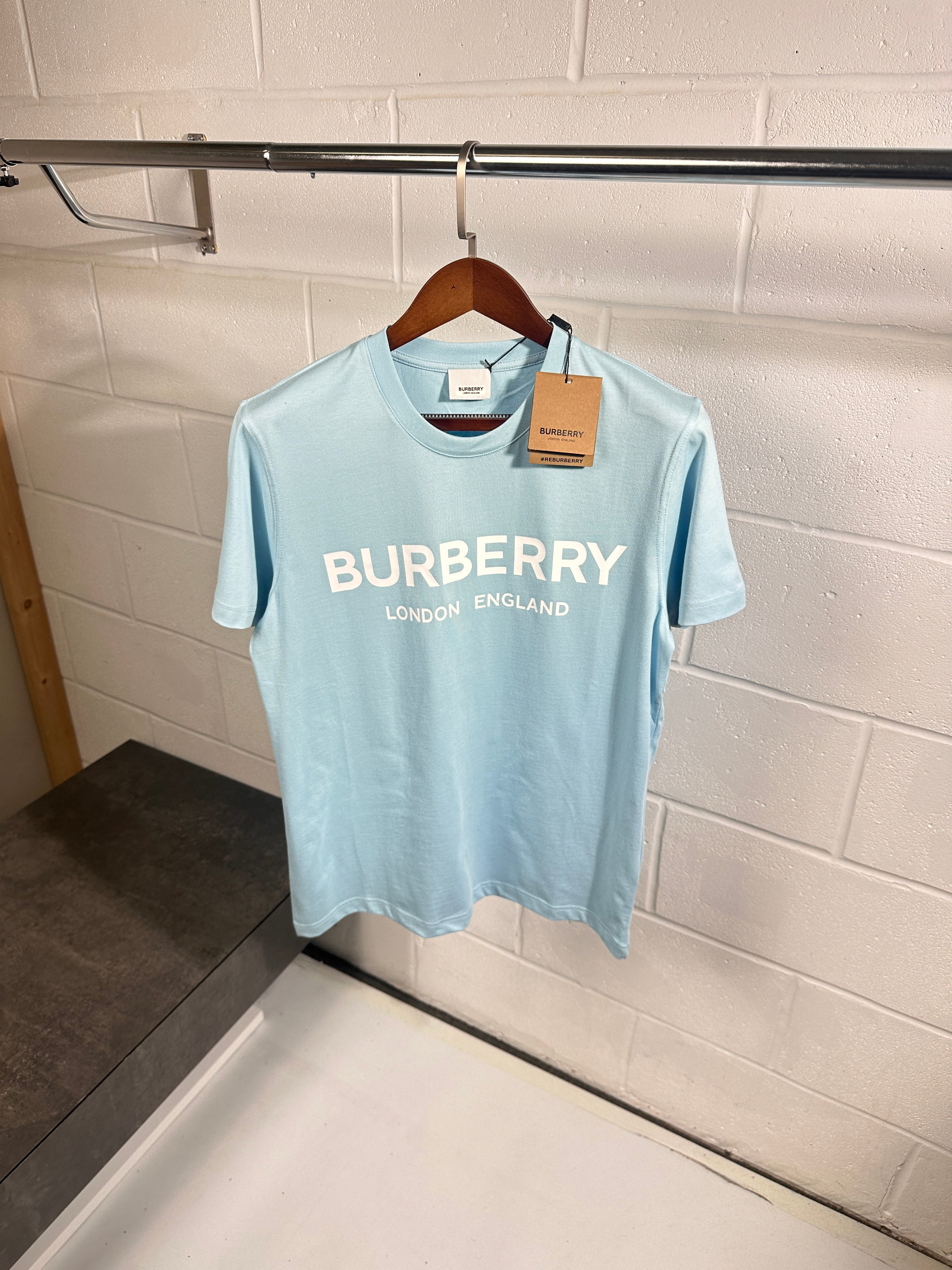 Burberry tee baby blue