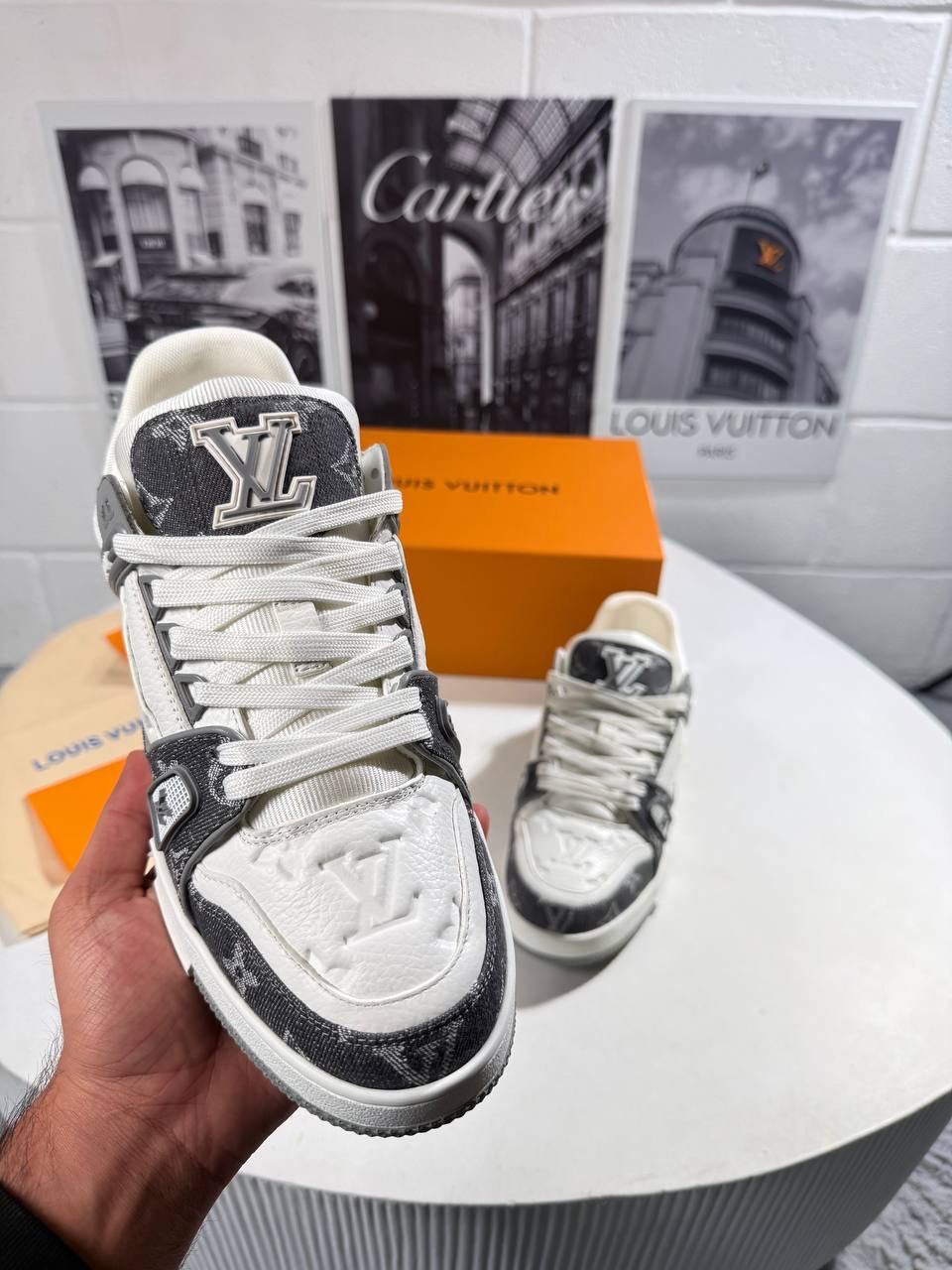LVE TRAINERS WHITE & GREY